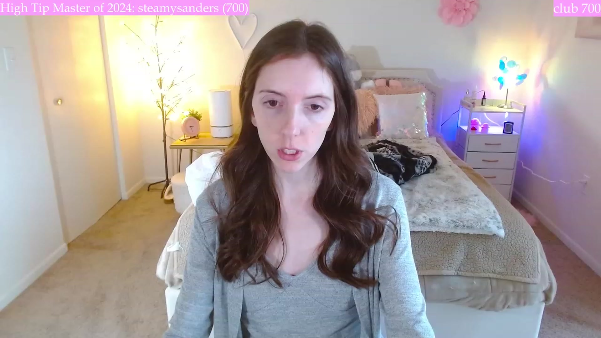 Gallery image thumbnail from MangoMae's myfreecams stream on, 01/01/2024, 20:31 image 20 of 20