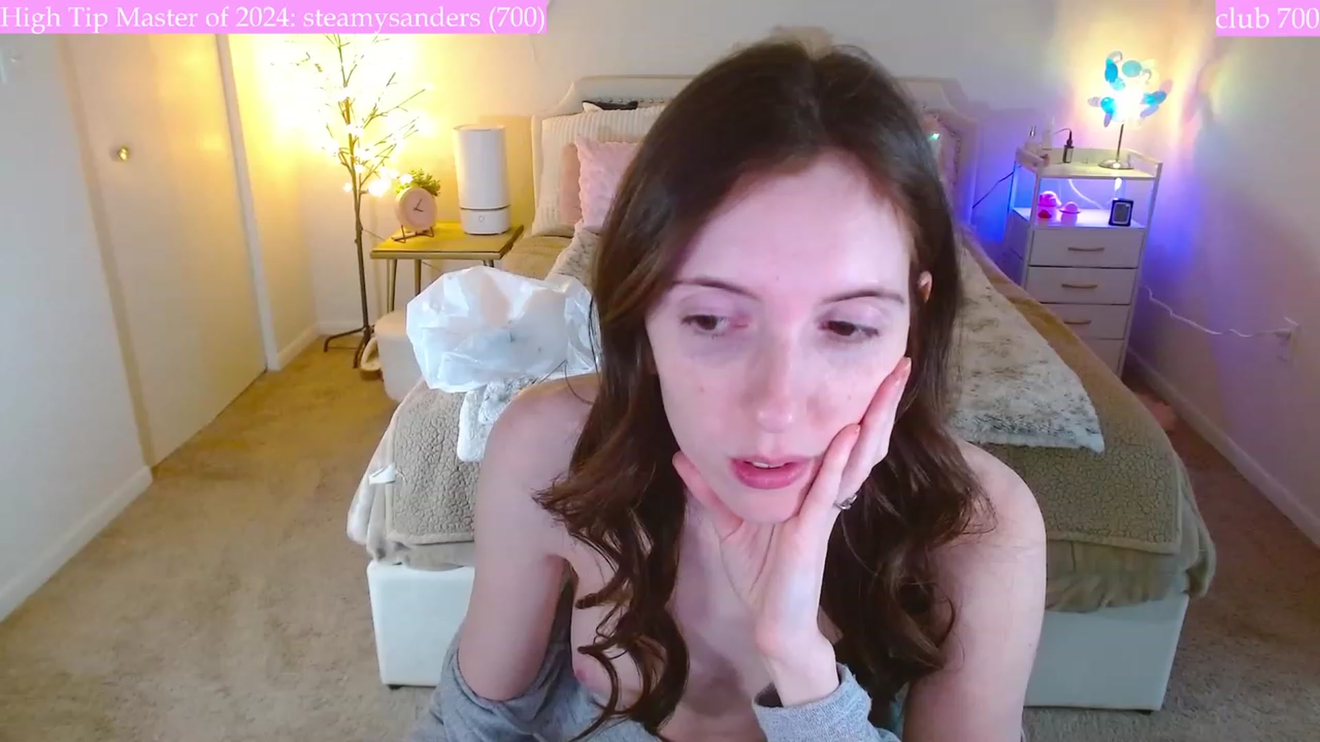 Gallery image thumbnail from MangoMae's myfreecams stream on, 01/01/2024, 21:24 image 6 of 20