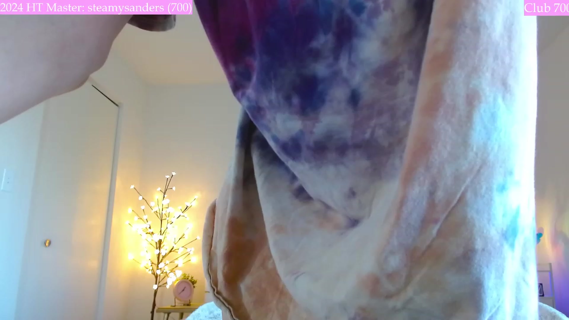 Gallery image thumbnail from MangoMae's myfreecams stream on, 01/02/2024, 18:54 image 16 of 20