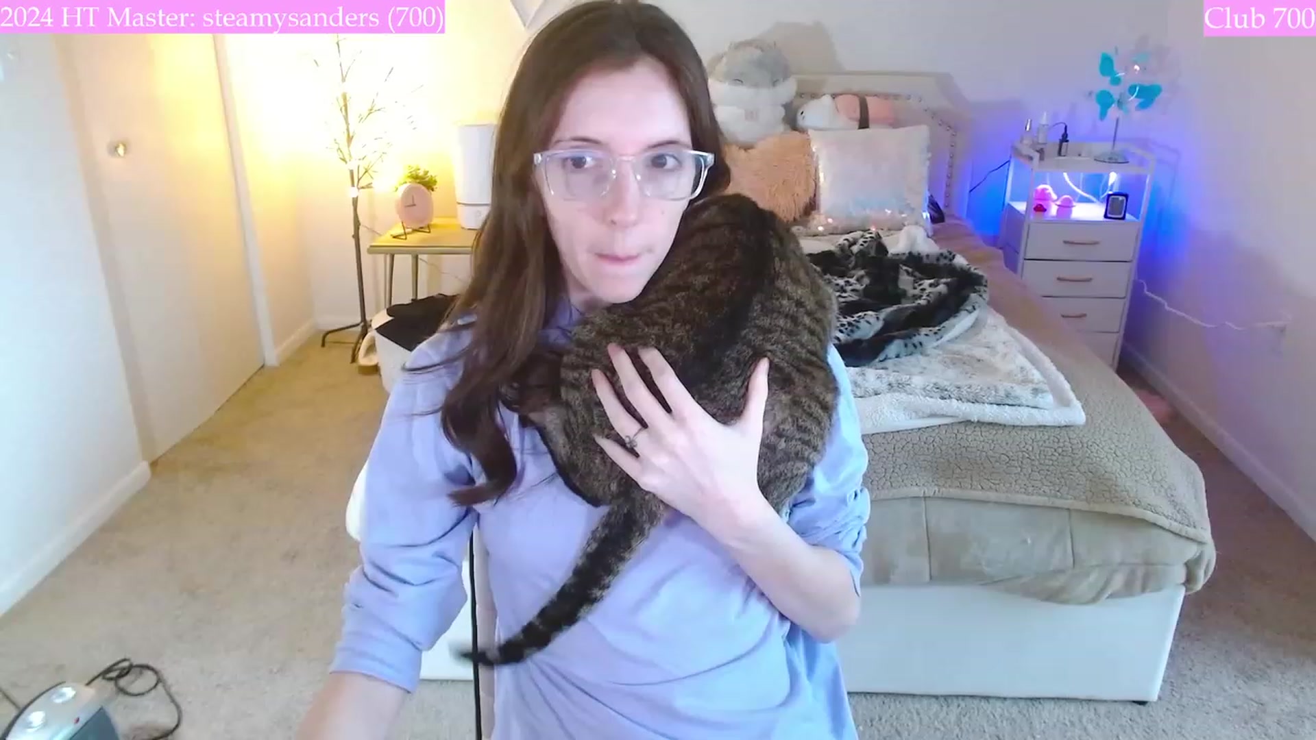 Gallery image thumbnail from MangoMae's myfreecams stream on, 01/03/2024, 17:54 image 14 of 20