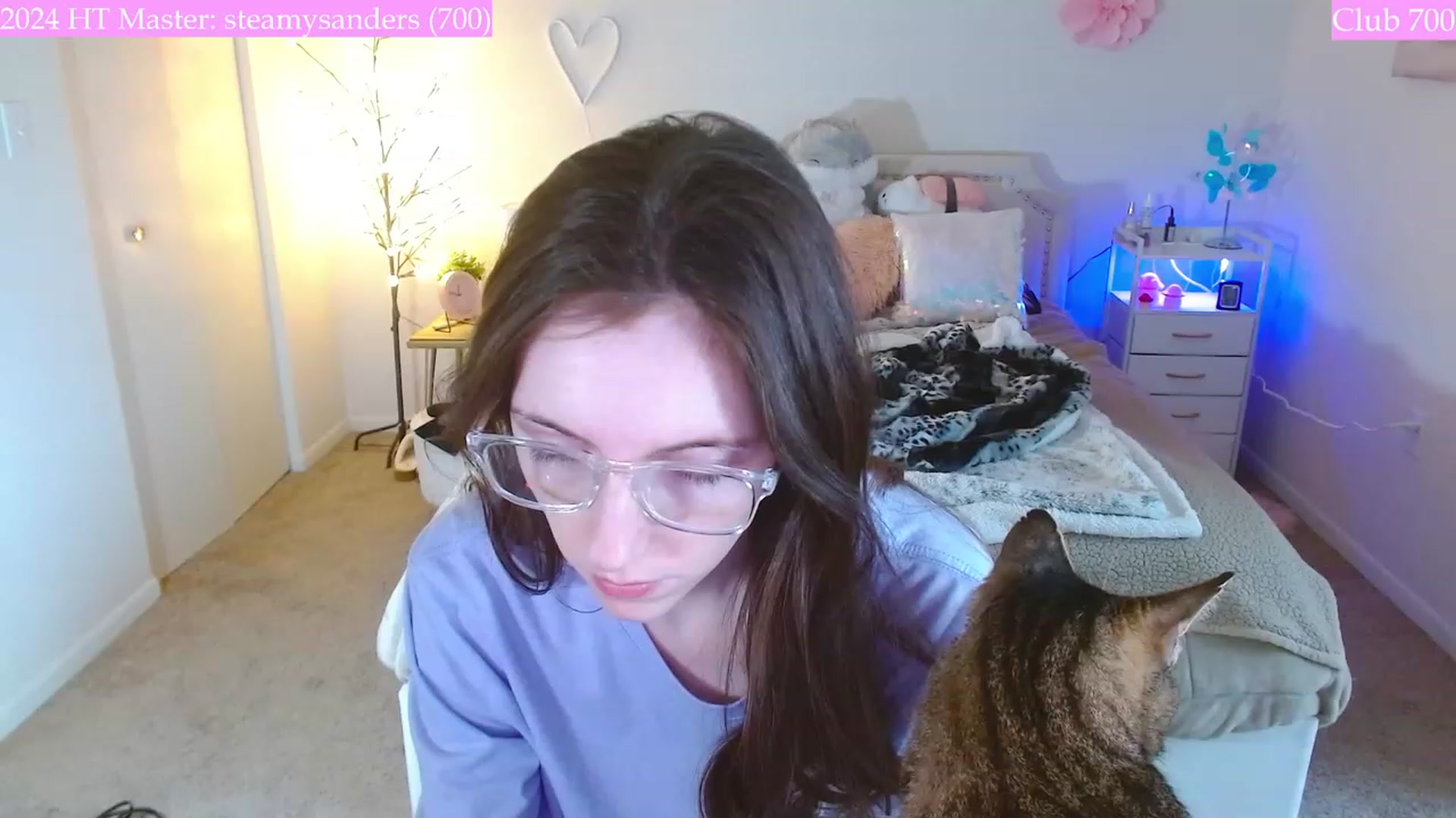 Gallery image thumbnail from MangoMae's myfreecams stream on, 01/03/2024, 17:54 image 17 of 20