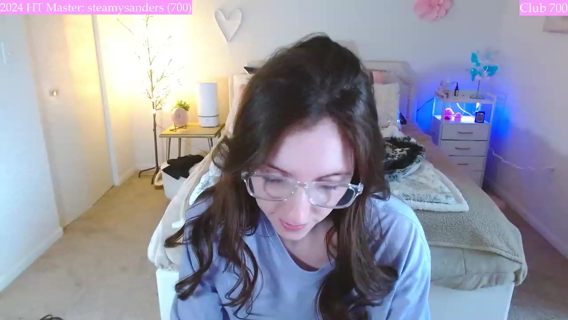 Gallery image thumbnail from MangoMae's myfreecams stream on, 01/03/2024, 17:54 image 19 of 20