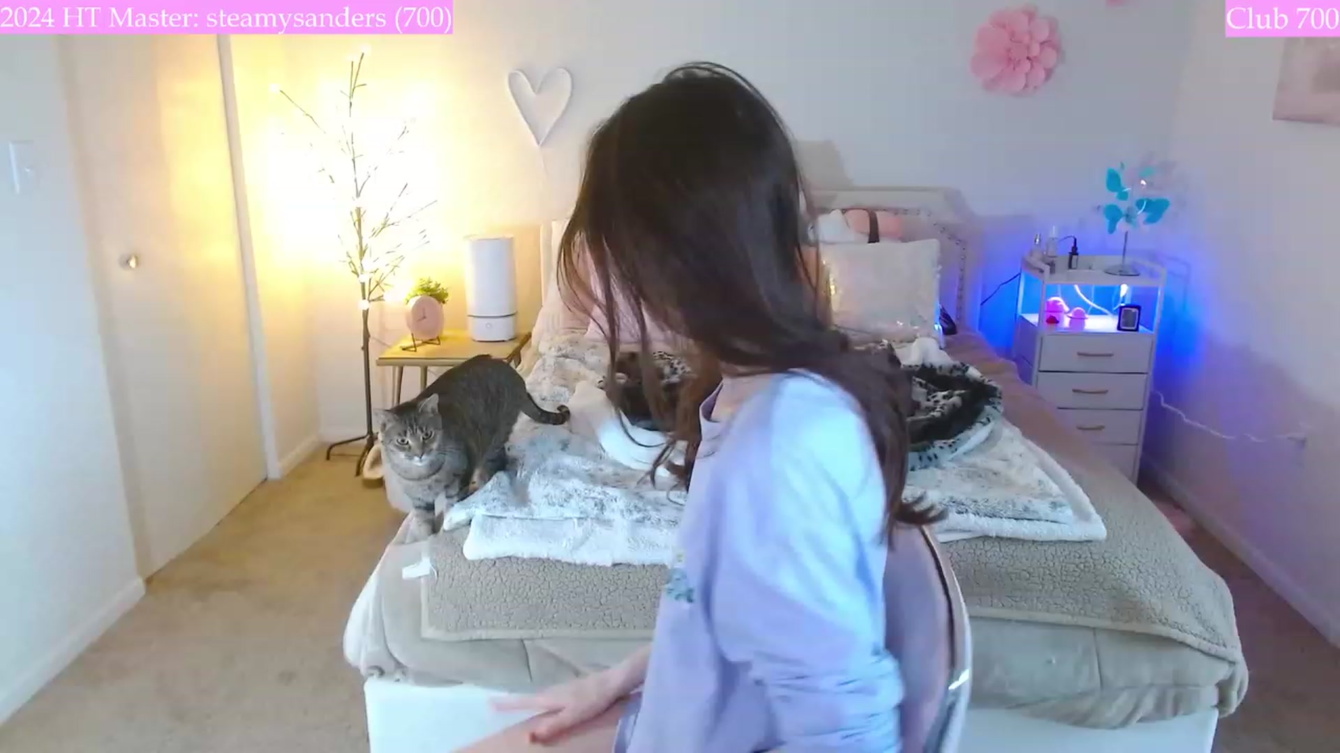 Gallery image thumbnail from MangoMae's myfreecams stream on, 01/03/2024, 17:54 image 11 of 20