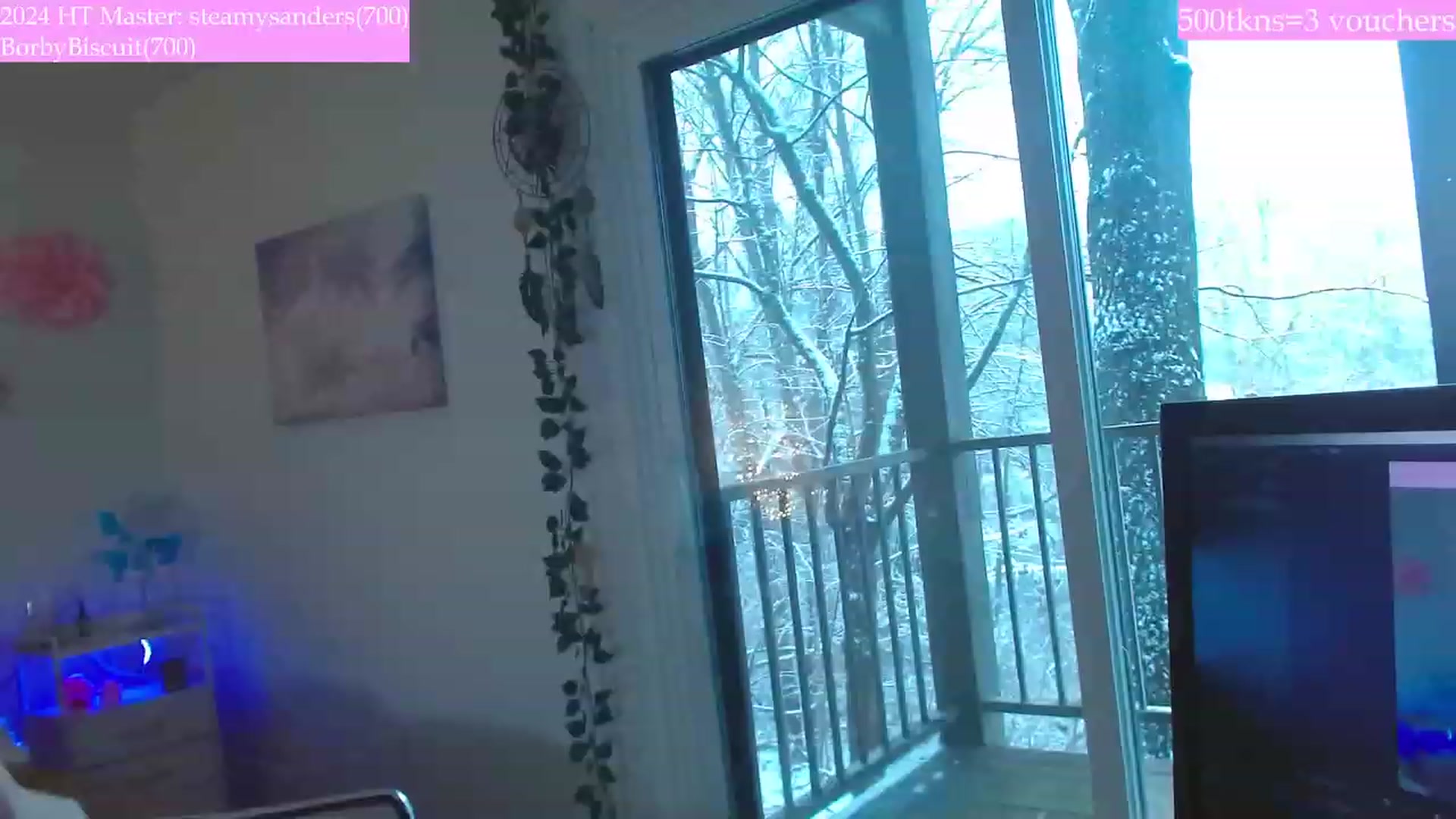 Gallery image thumbnail from MangoMae's myfreecams stream on, 01/07/2024, 16:38 image 4 of 20