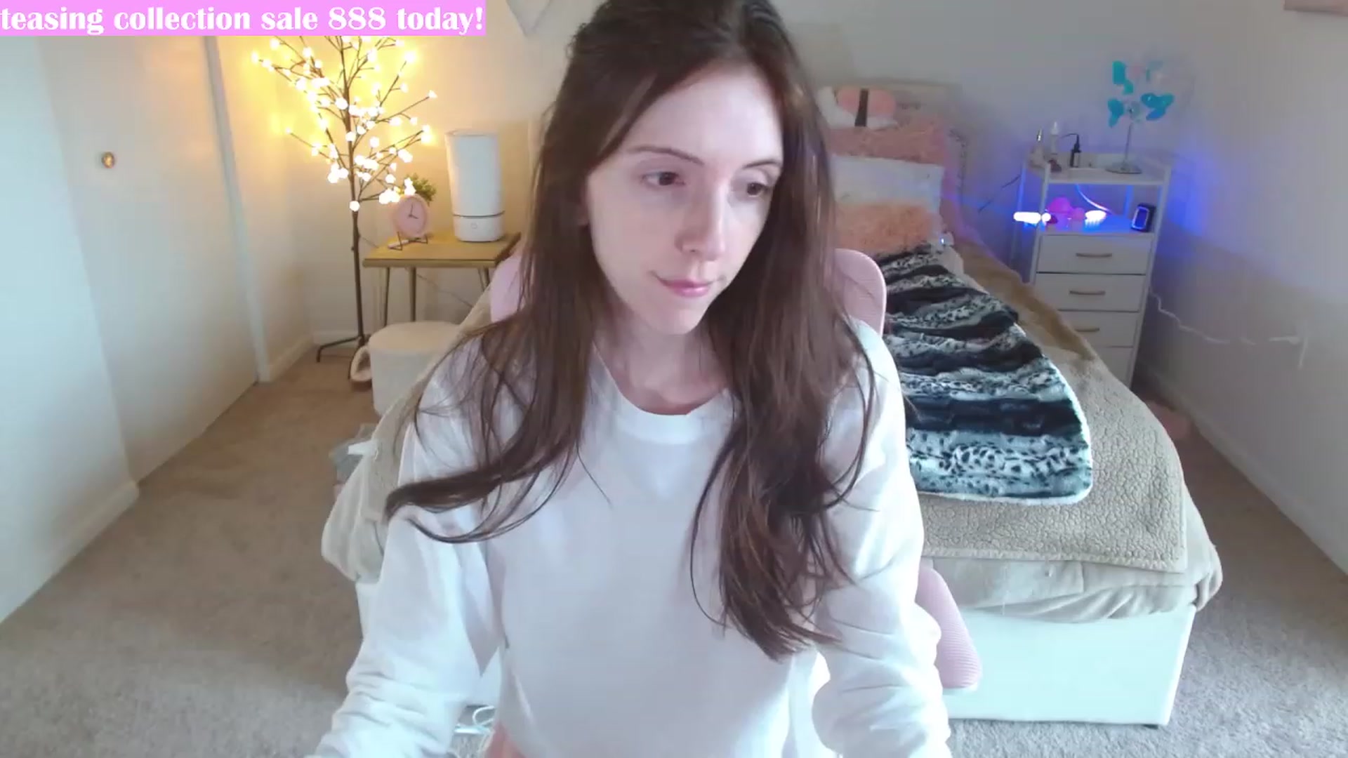 Gallery image thumbnail from MangoMae's myfreecams stream on, 02/15/2024, 21:07 image 18 of 20