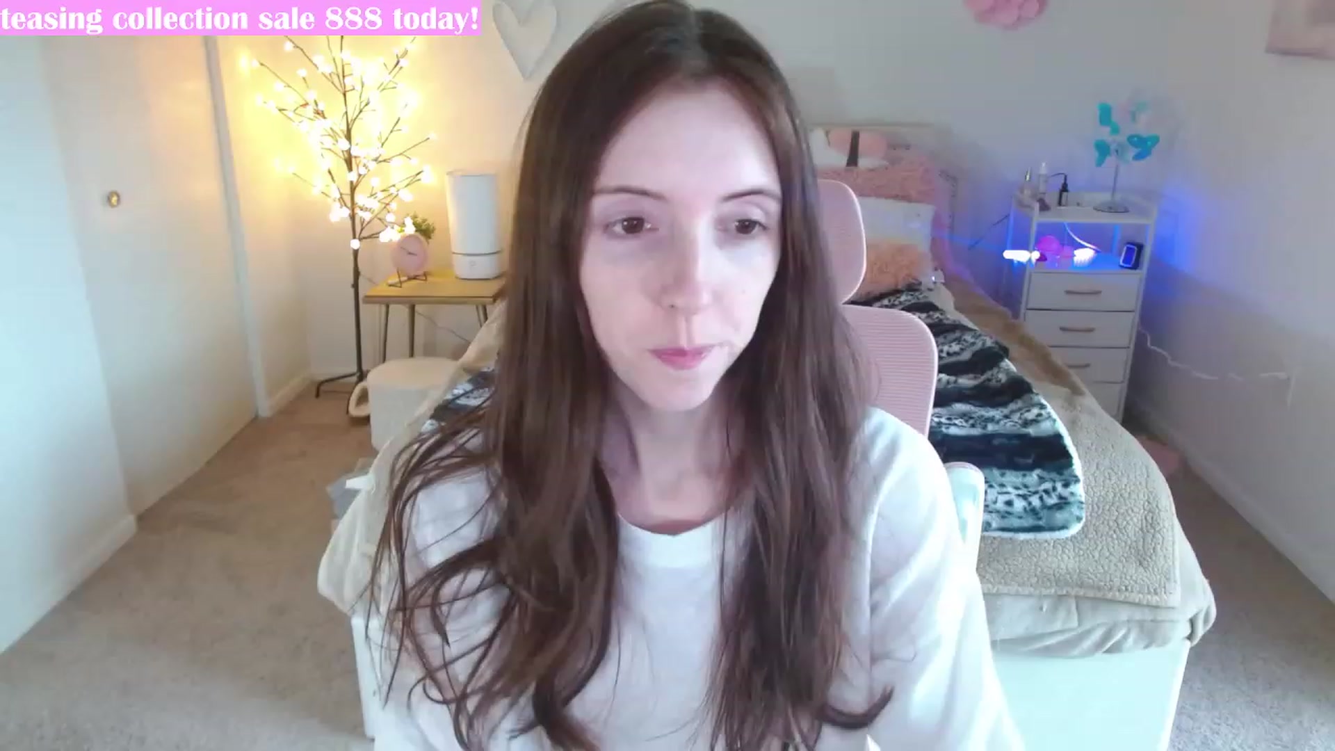 Gallery image thumbnail from MangoMae's myfreecams stream on, 02/15/2024, 21:07 image 1 of 20