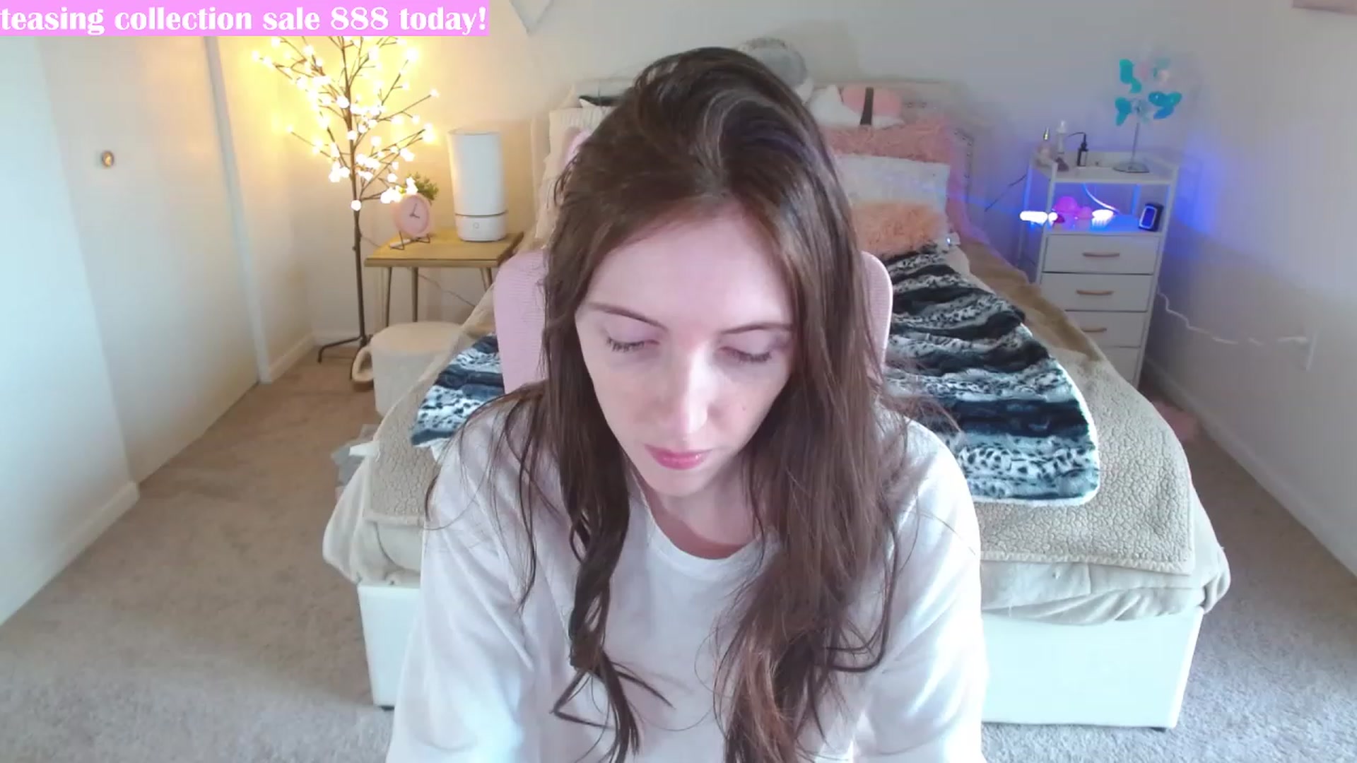 Gallery image thumbnail from MangoMae's myfreecams stream on, 02/15/2024, 21:07 image 20 of 20