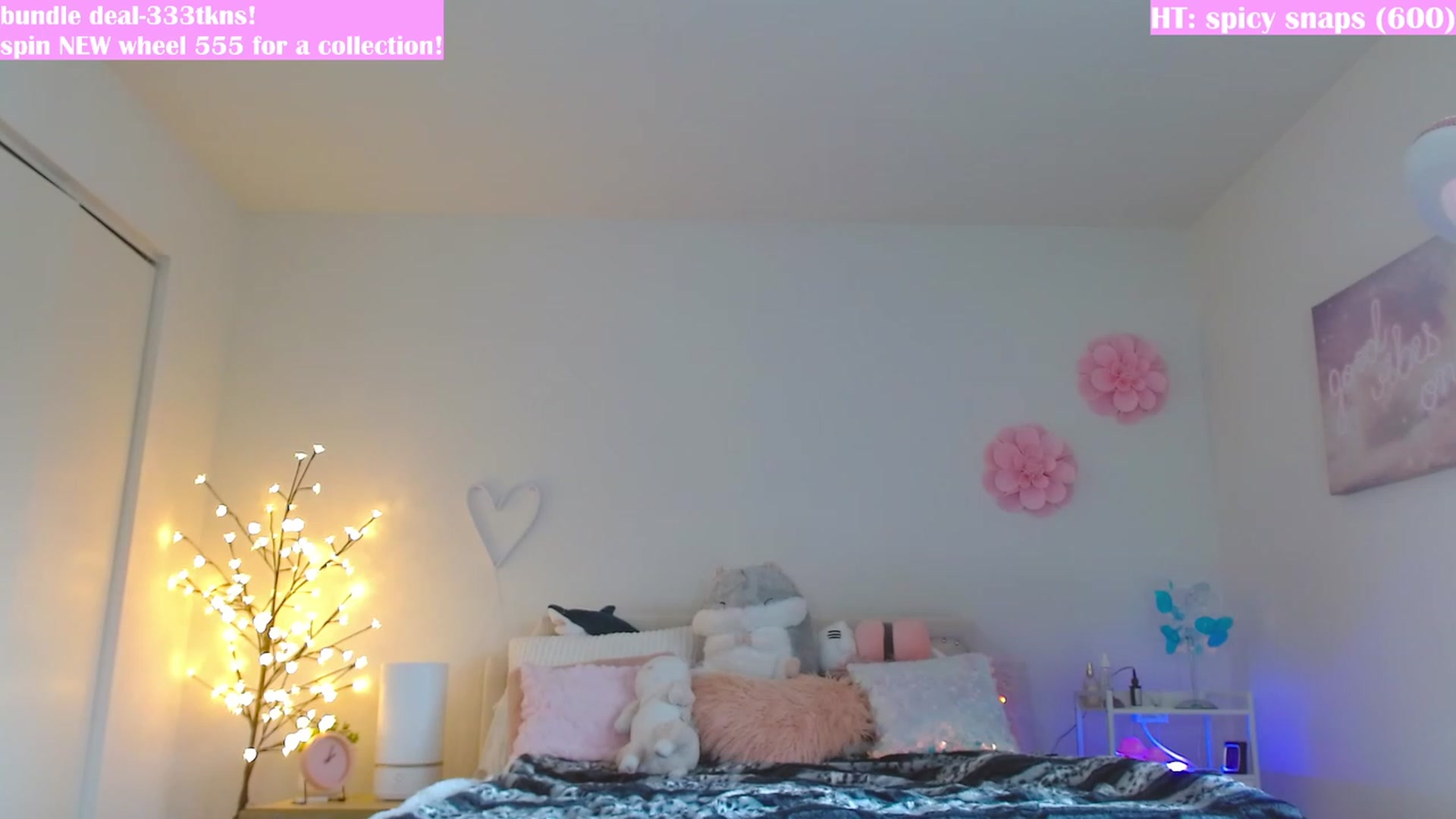Gallery image thumbnail from MangoMae's myfreecams stream on, 02/21/2024, 21:06 image 3 of 20