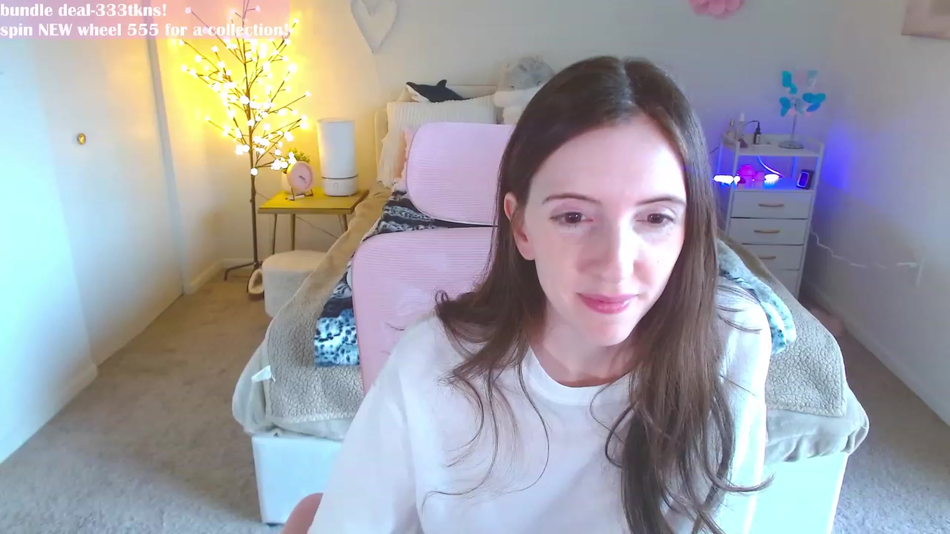 Gallery image thumbnail from MangoMae's myfreecams stream on, 02/22/2024, 21:26 image 19 of 20