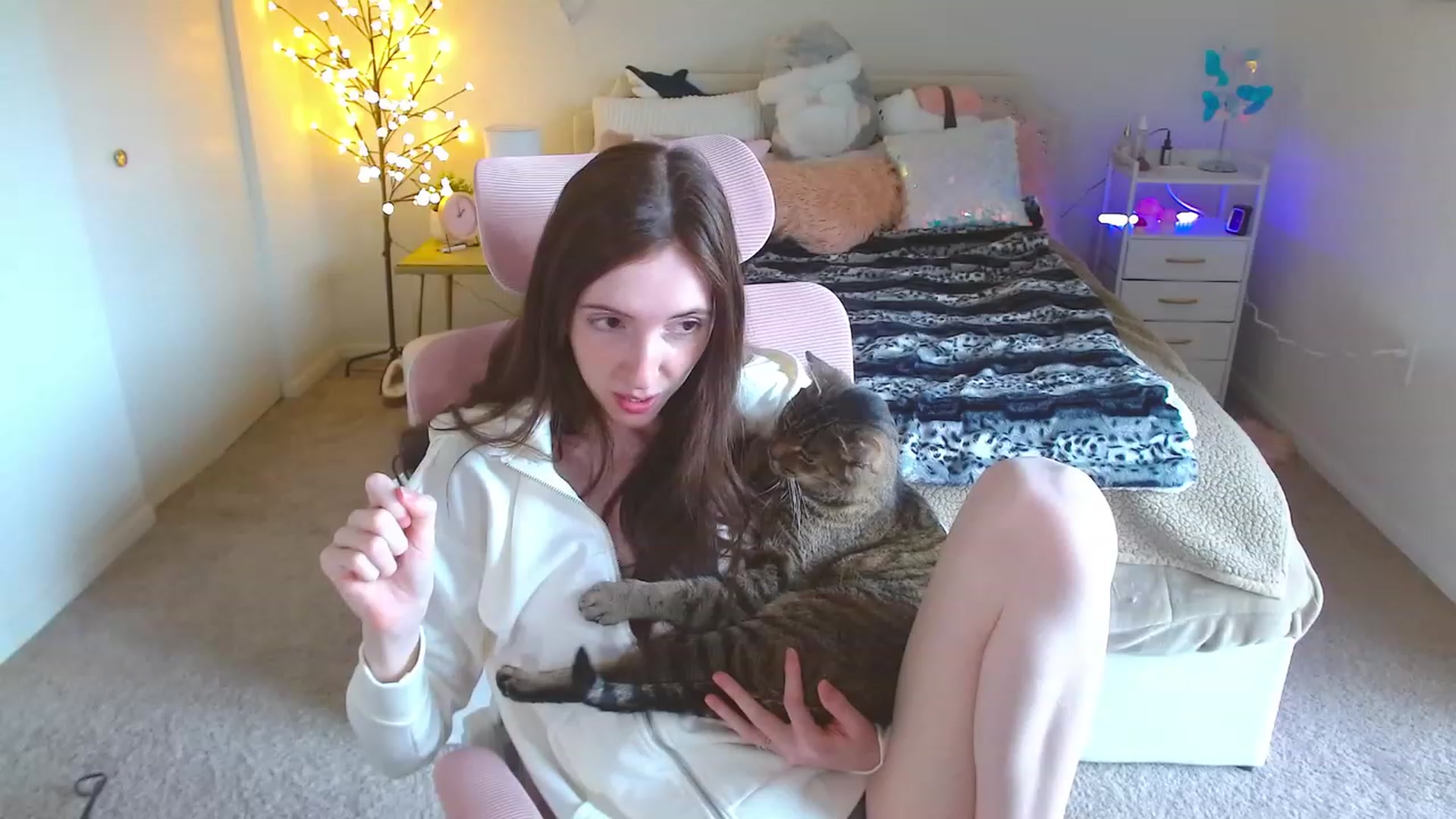 Gallery image thumbnail from MangoMae's myfreecams stream on, 02/23/2024, 20:02 image 2 of 20