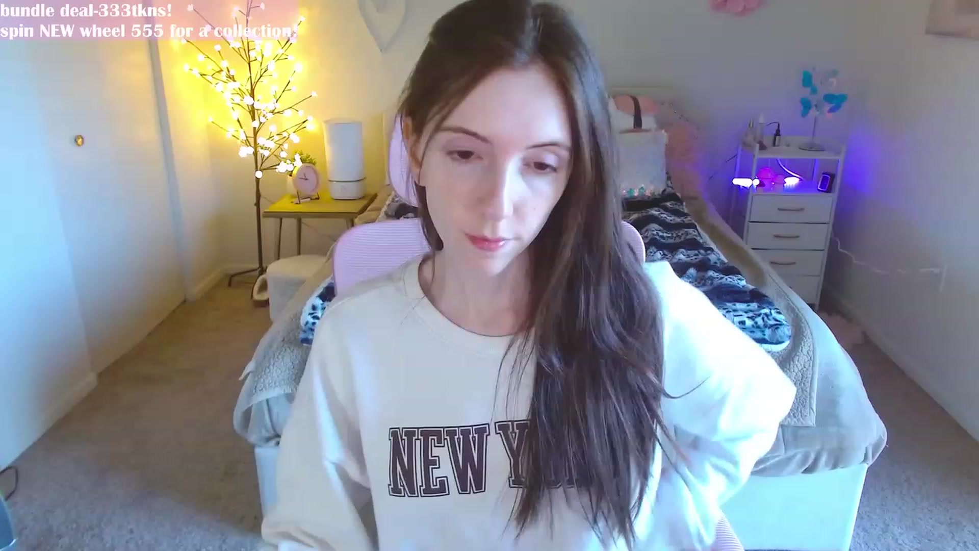 Gallery image thumbnail from MangoMae's myfreecams stream on, 02/24/2024, 17:52 image 1 of 20