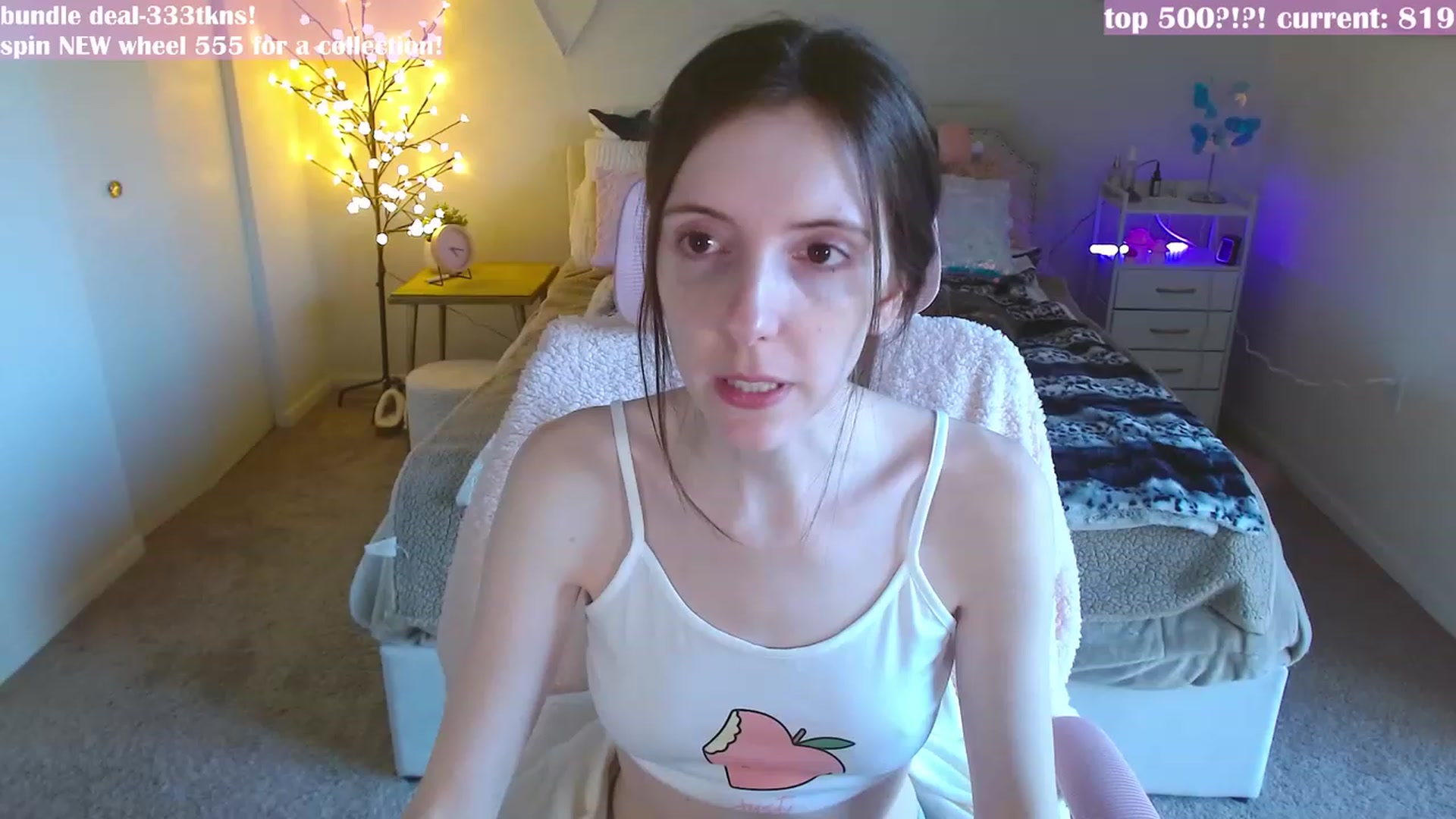 Gallery image thumbnail from MangoMae's myfreecams stream on, 02/29/2024, 22:36 image 8 of 20