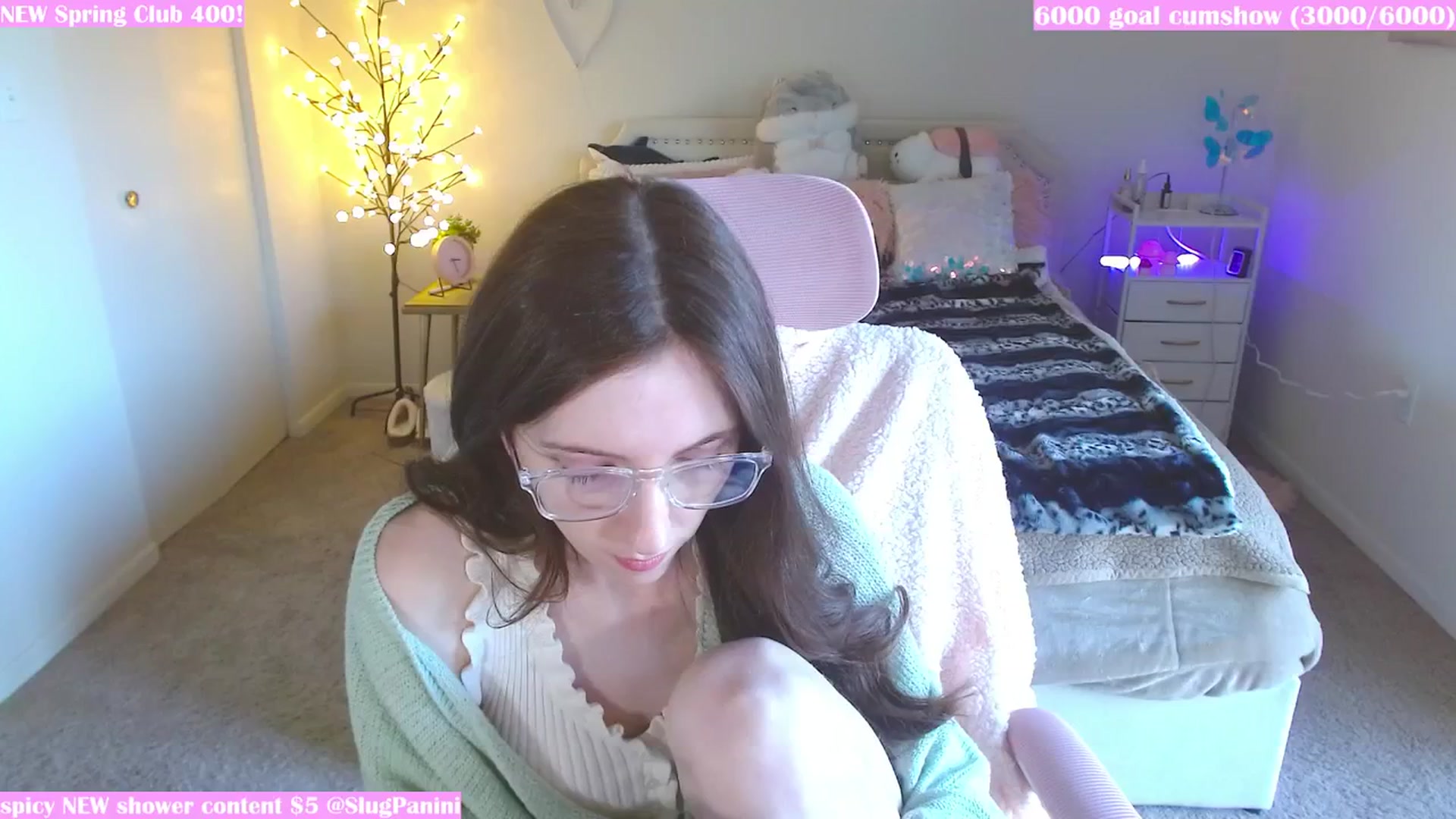 Gallery image thumbnail from MangoMae's myfreecams stream on, 03/03/2024, 20:38 image 4 of 20