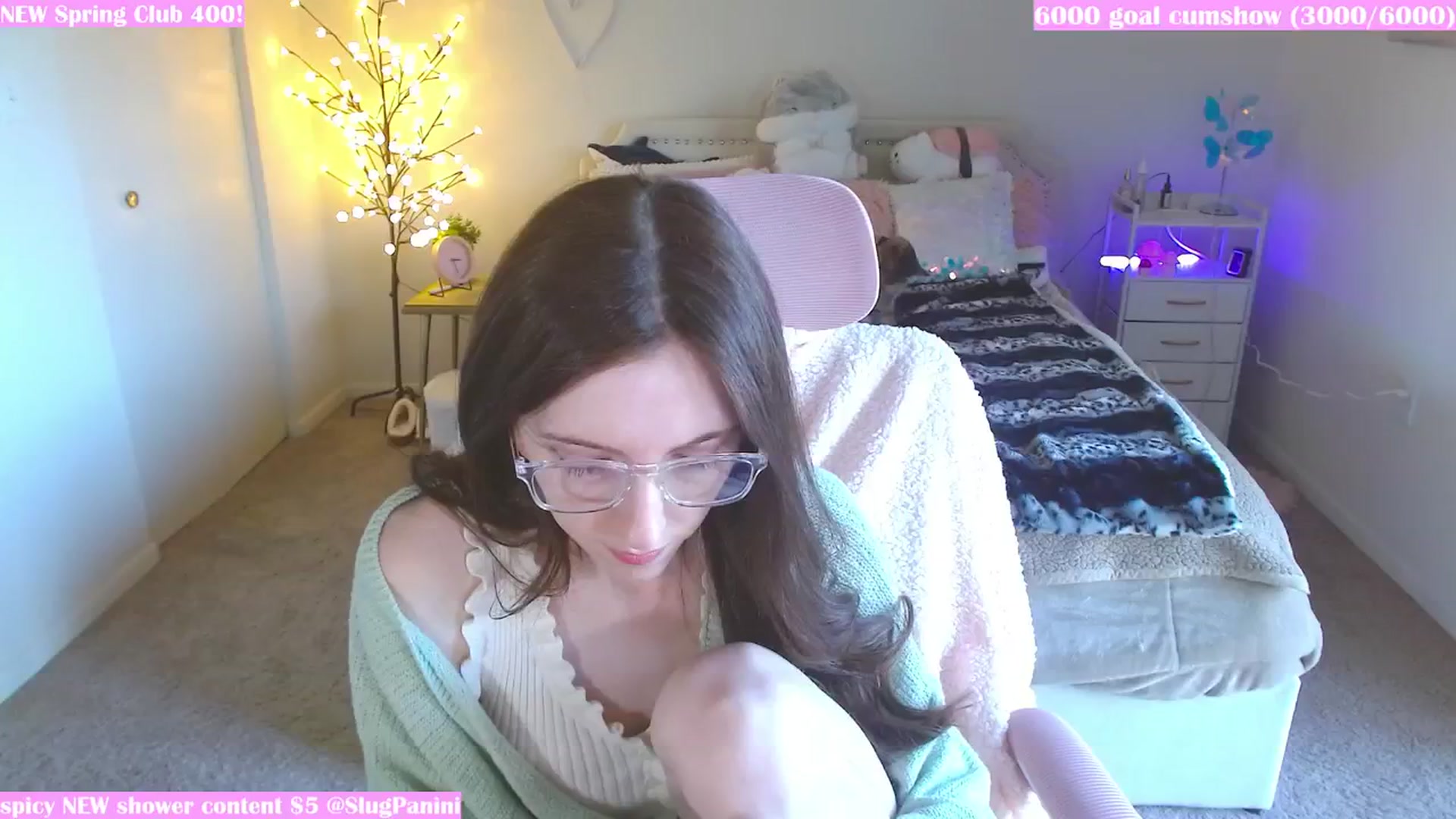Gallery image thumbnail from MangoMae's myfreecams stream on, 03/03/2024, 20:38 image 5 of 20