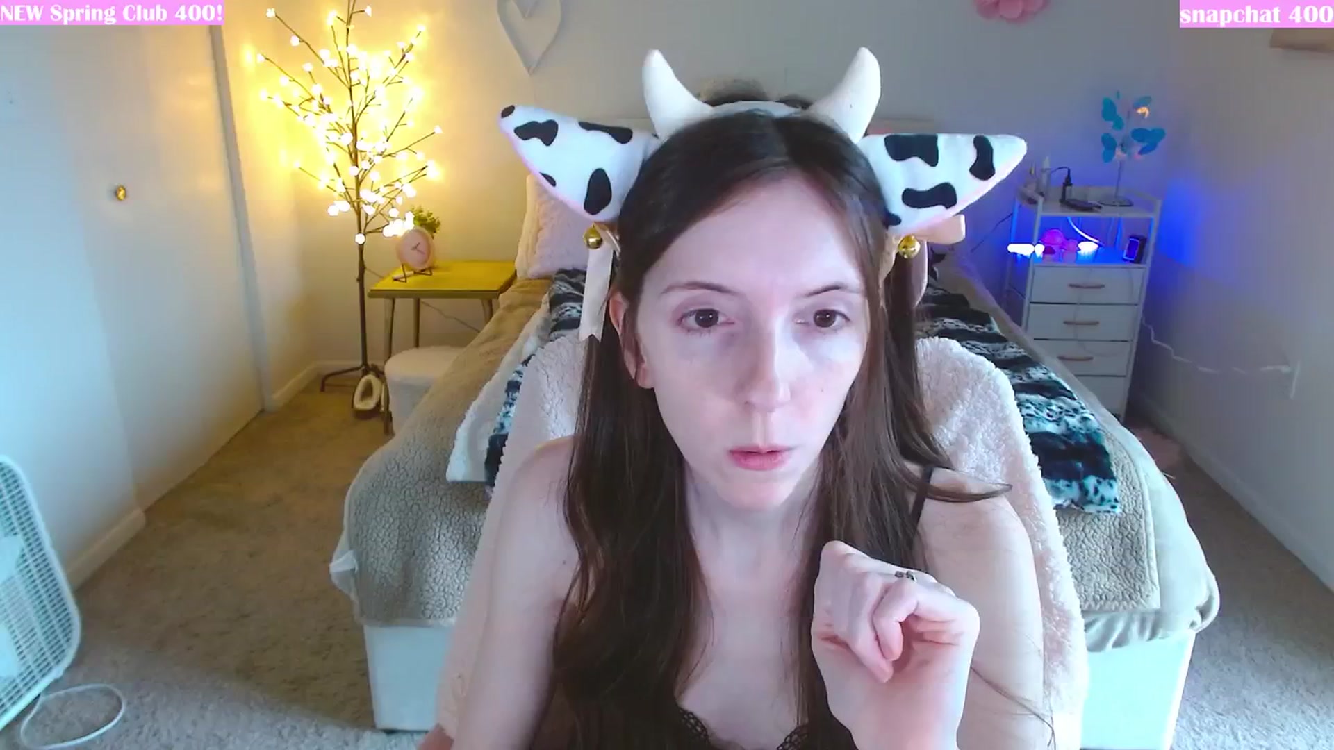 Gallery image thumbnail from MangoMae's myfreecams stream on, 03/05/2024, 19:44 image 10 of 20