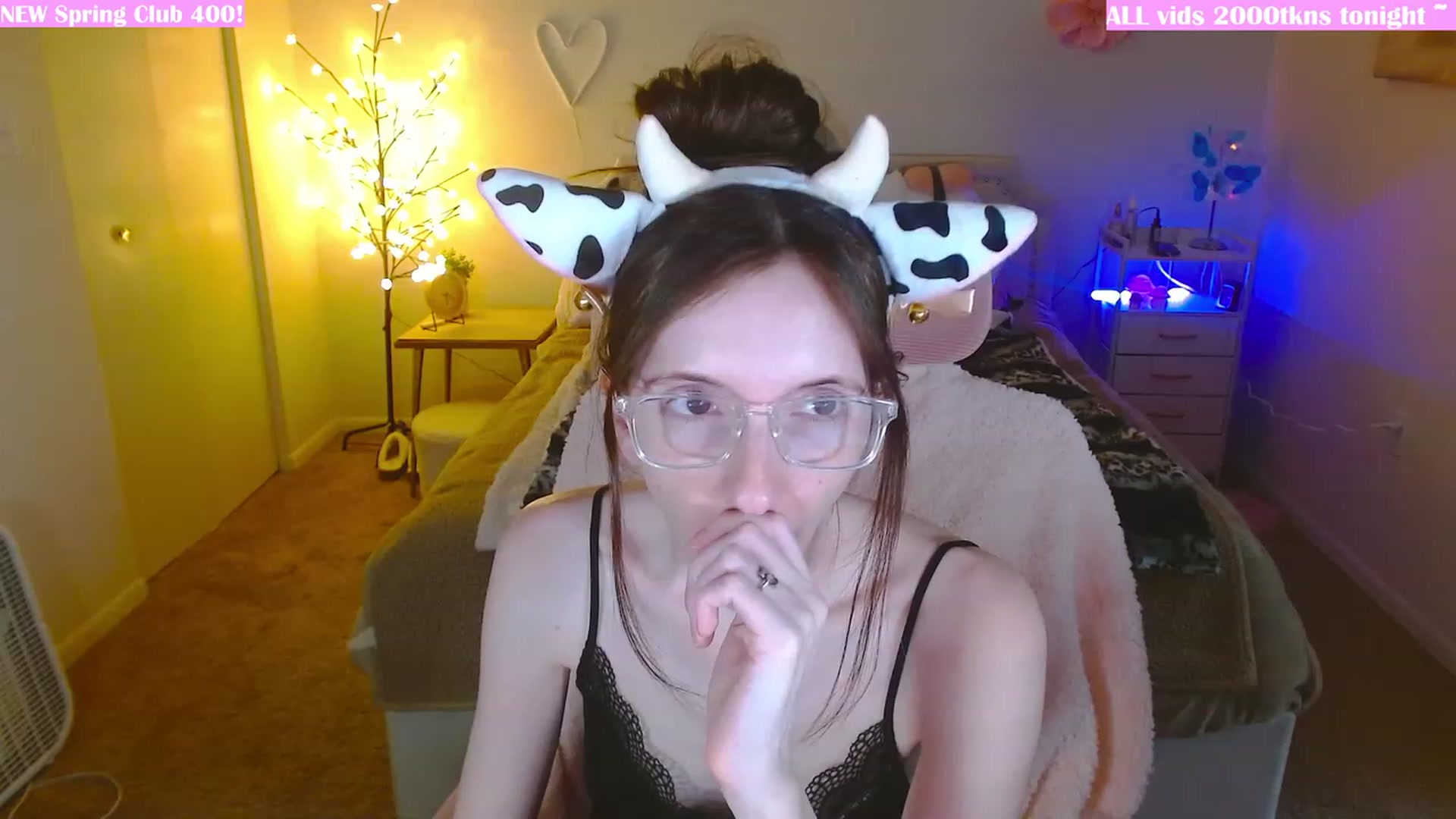 Gallery image thumbnail from MangoMae's myfreecams stream on, 03/05/2024, 23:35 image 13 of 20