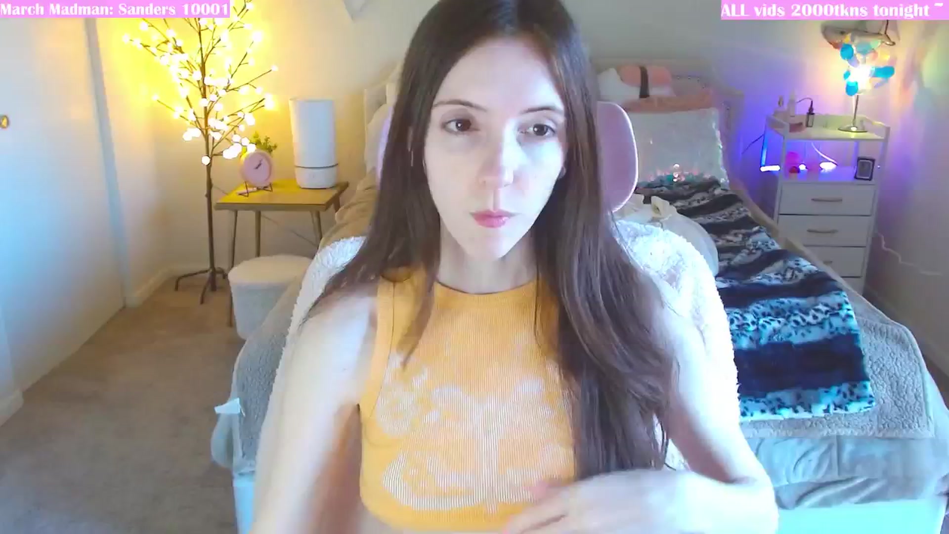 Gallery image thumbnail from MangoMae's myfreecams stream on, 03/15/2024, 18:18 image 16 of 20