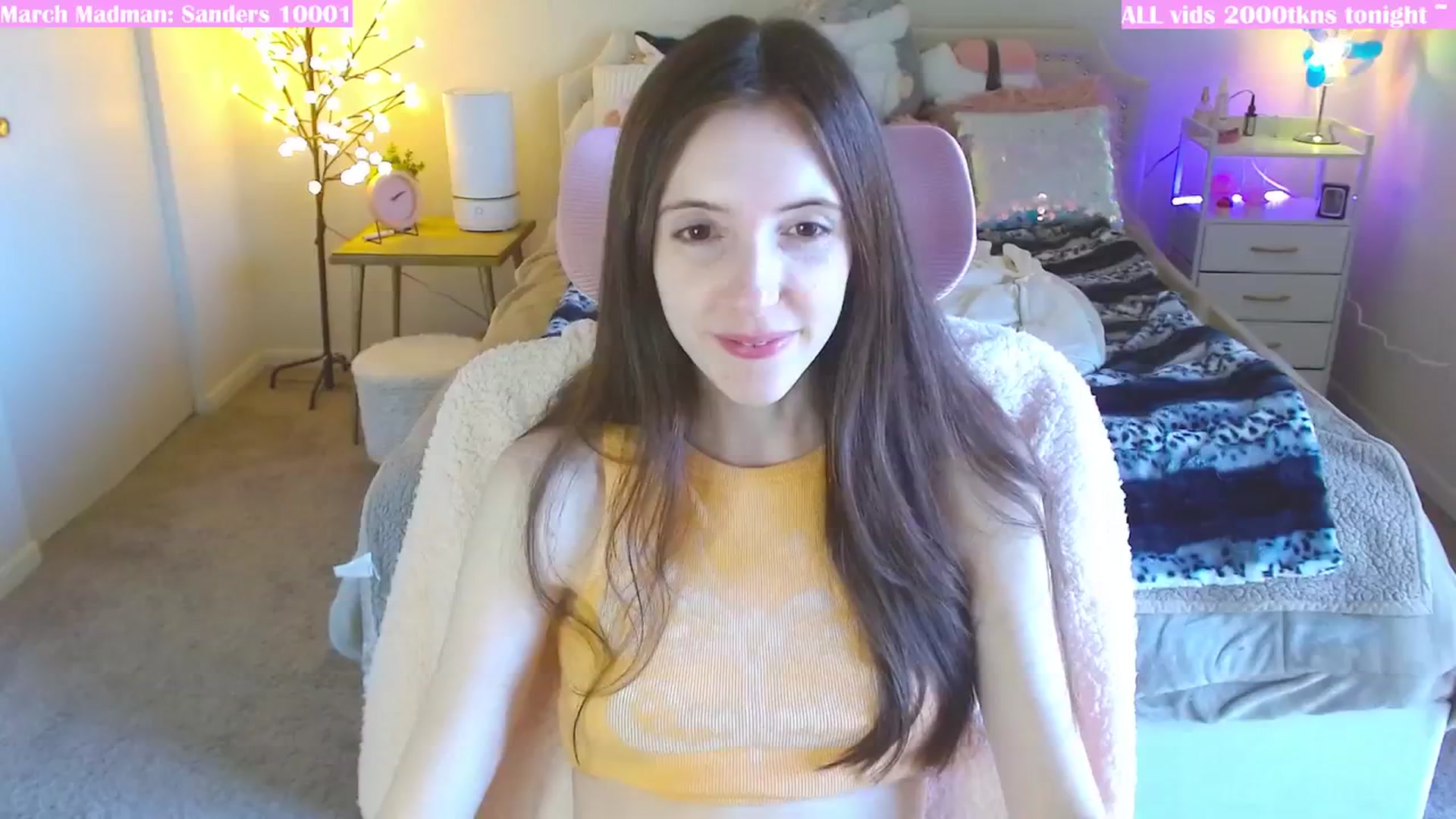 Gallery image thumbnail from MangoMae's myfreecams stream on, 03/15/2024, 18:18 image 18 of 20
