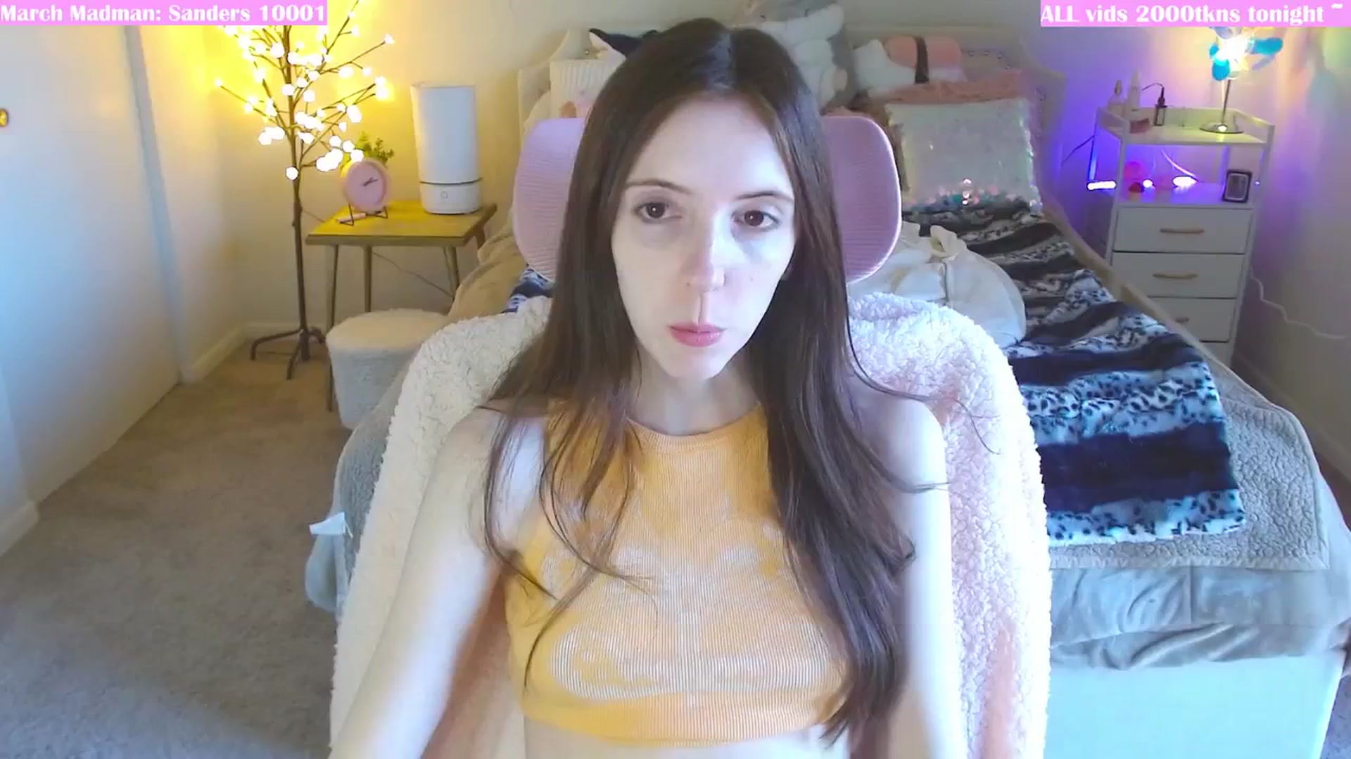 Gallery image thumbnail from MangoMae's myfreecams stream on, 03/15/2024, 18:18 image 19 of 20