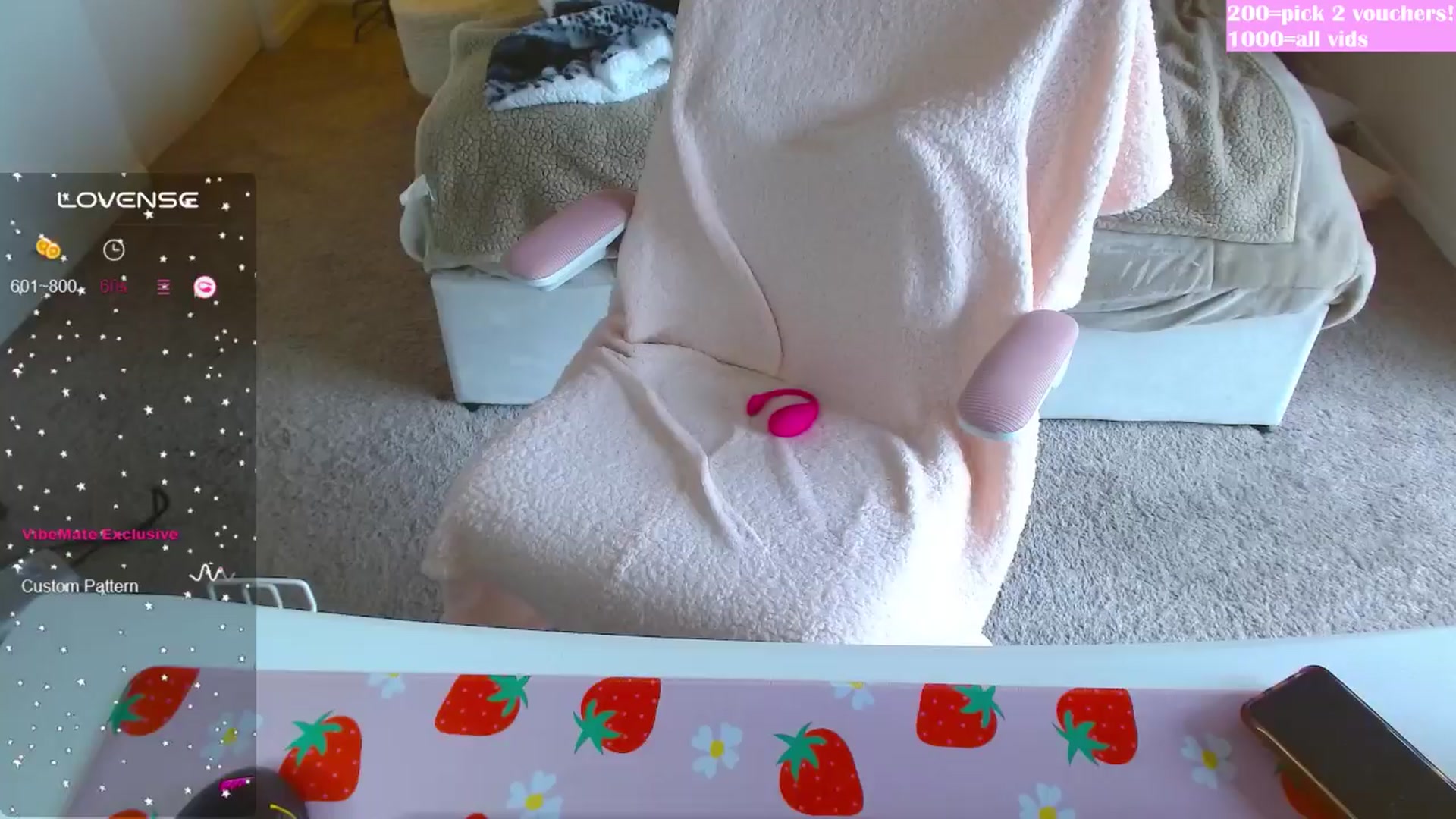 Gallery image thumbnail from MangoMae's myfreecams stream on, 03/31/2024, 18:35 image 12 of 20