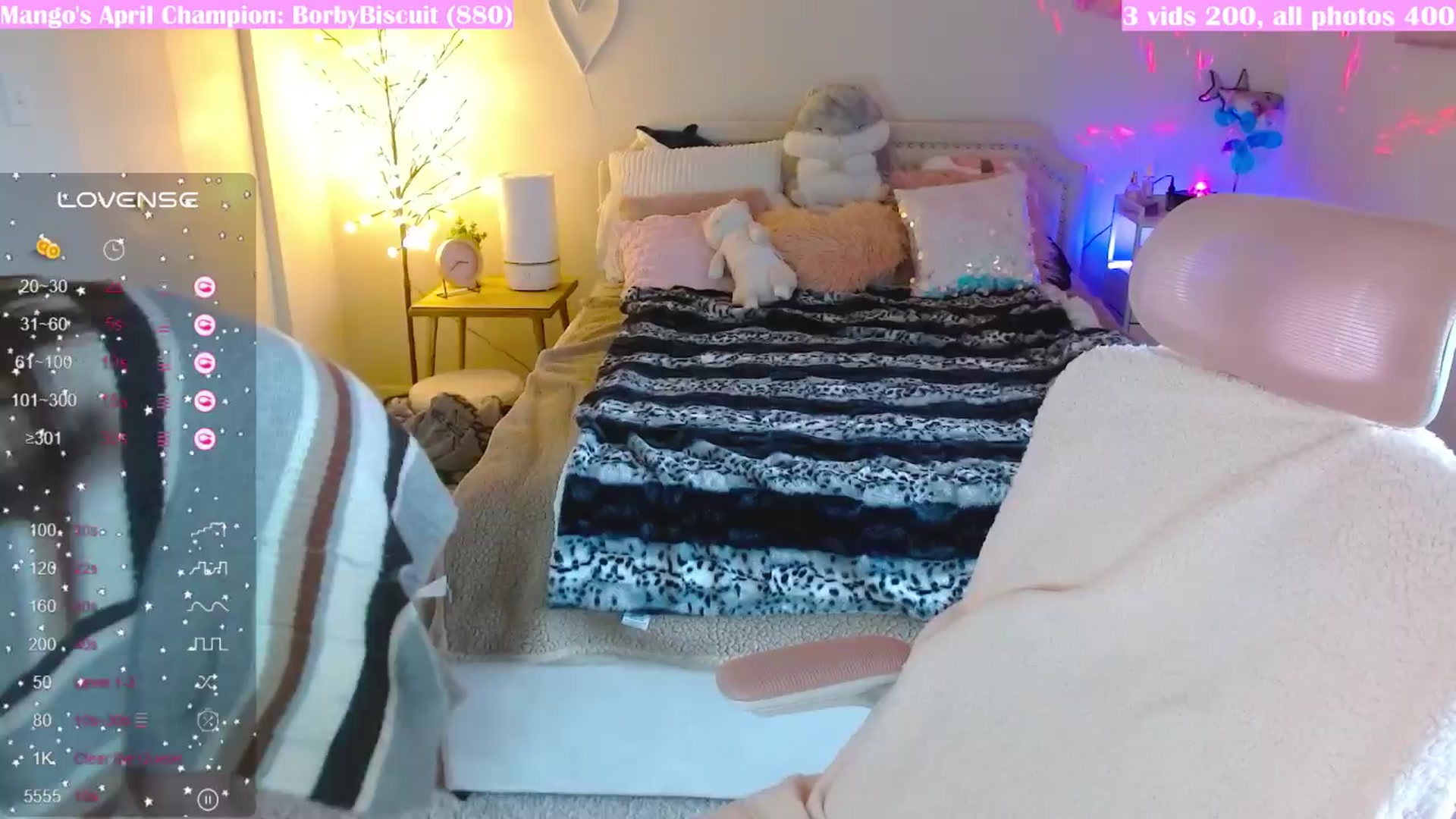 Gallery image thumbnail from MangoMae's myfreecams stream on, 04/02/2024, 20:41 image 1 of 20