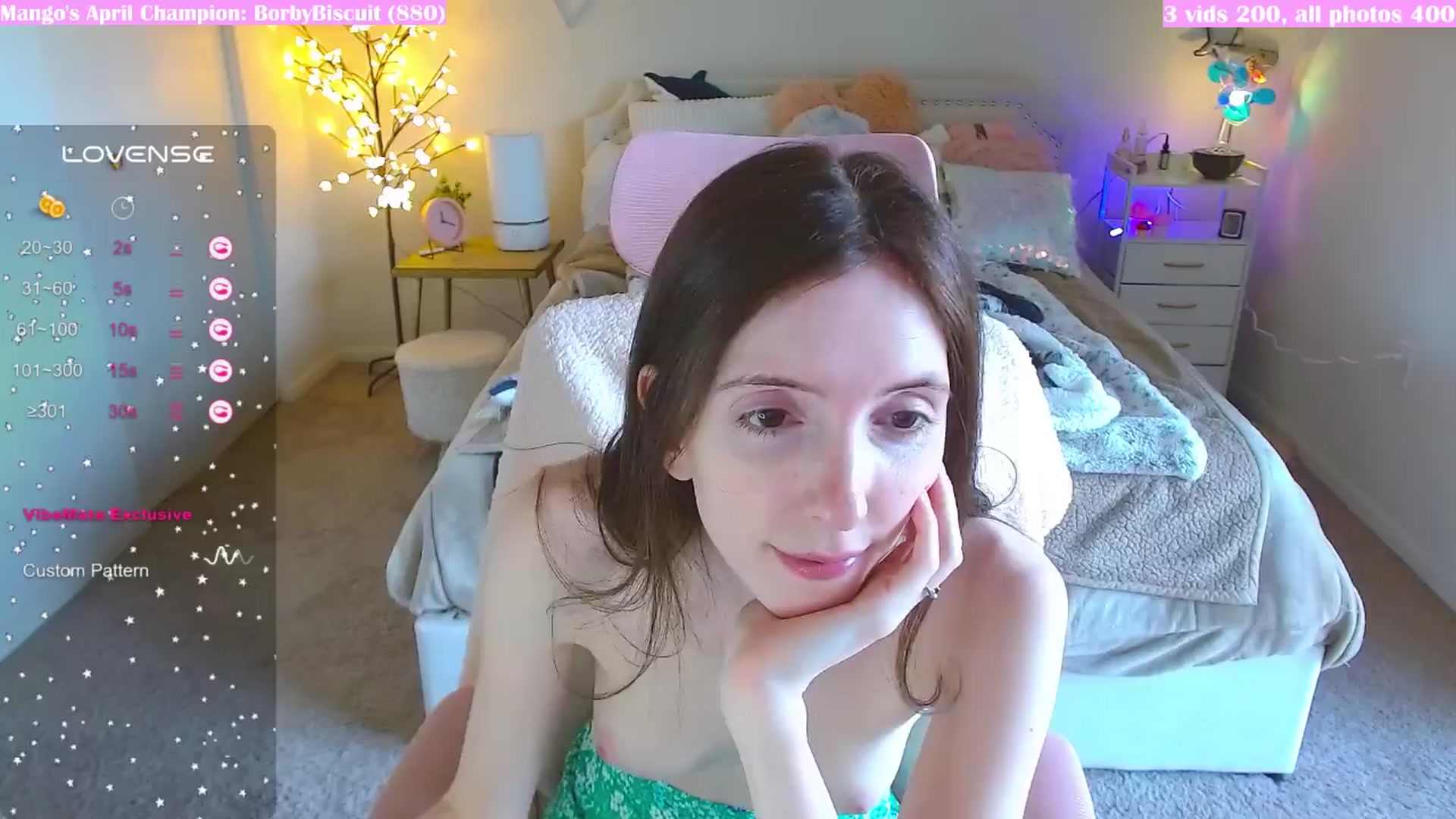 Gallery image thumbnail from MangoMae's myfreecams stream on, 04/07/2024, 17:18 image 8 of 20