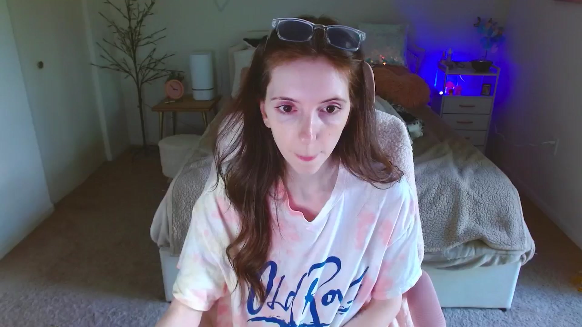 Gallery image thumbnail from MangoMae's myfreecams stream on, 05/17/2024, 19:56 image 20 of 20