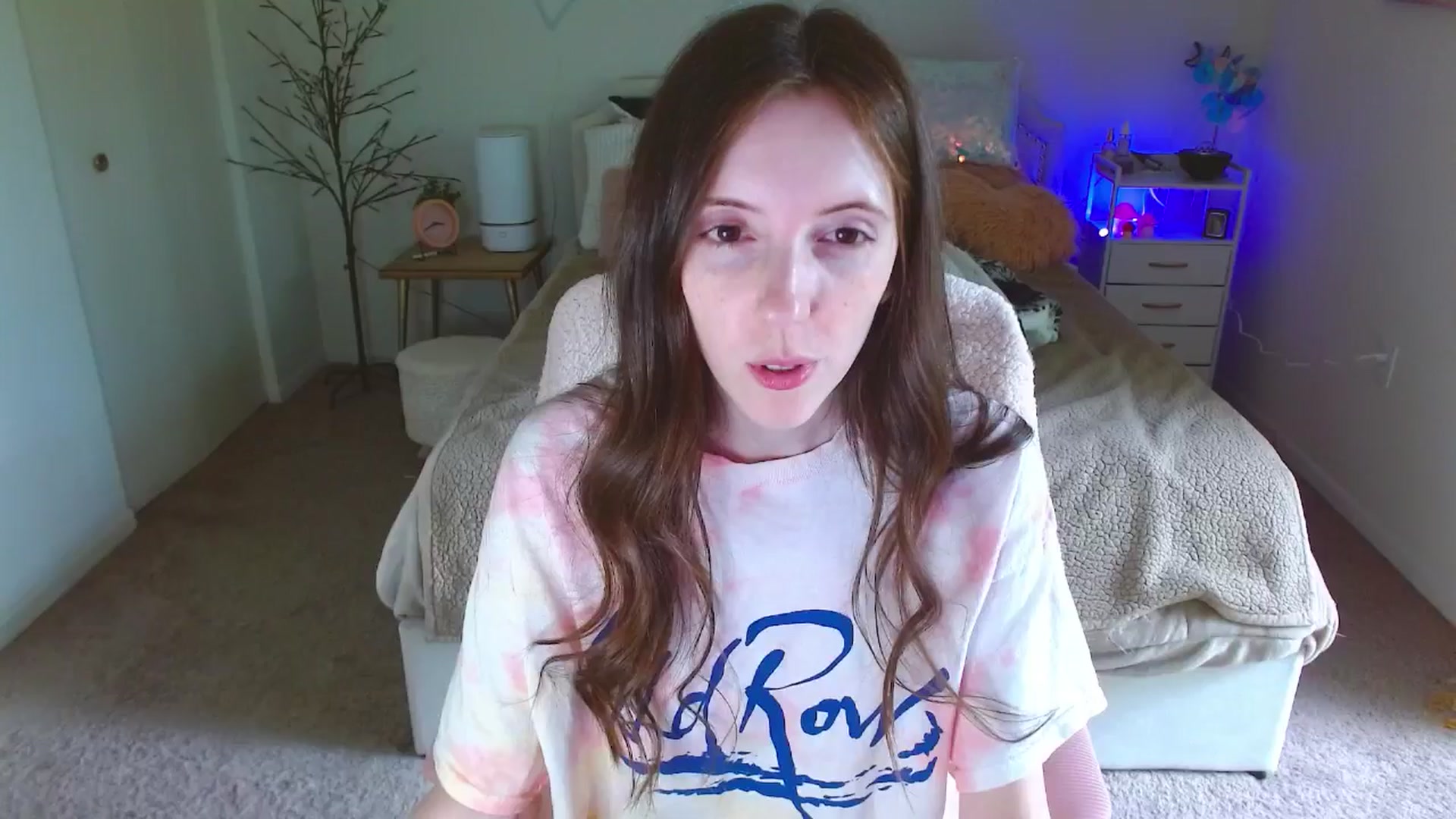 Gallery image thumbnail from MangoMae's myfreecams stream on, 05/17/2024, 19:56 image 2 of 20