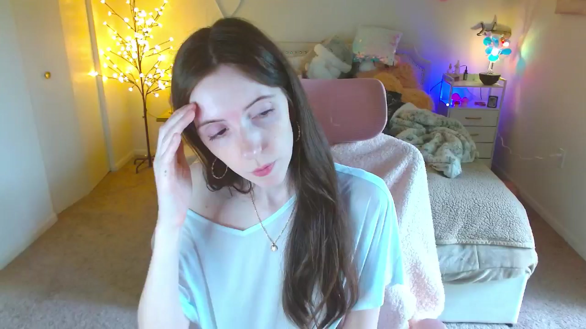 Gallery image thumbnail from MangoMae's myfreecams stream on, 06/01/2024, 15:44 image 6 of 20