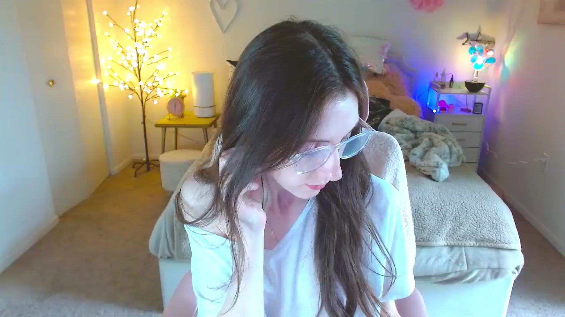 Gallery image thumbnail from MangoMae's myfreecams stream on, 06/01/2024, 17:35 image 1 of 20