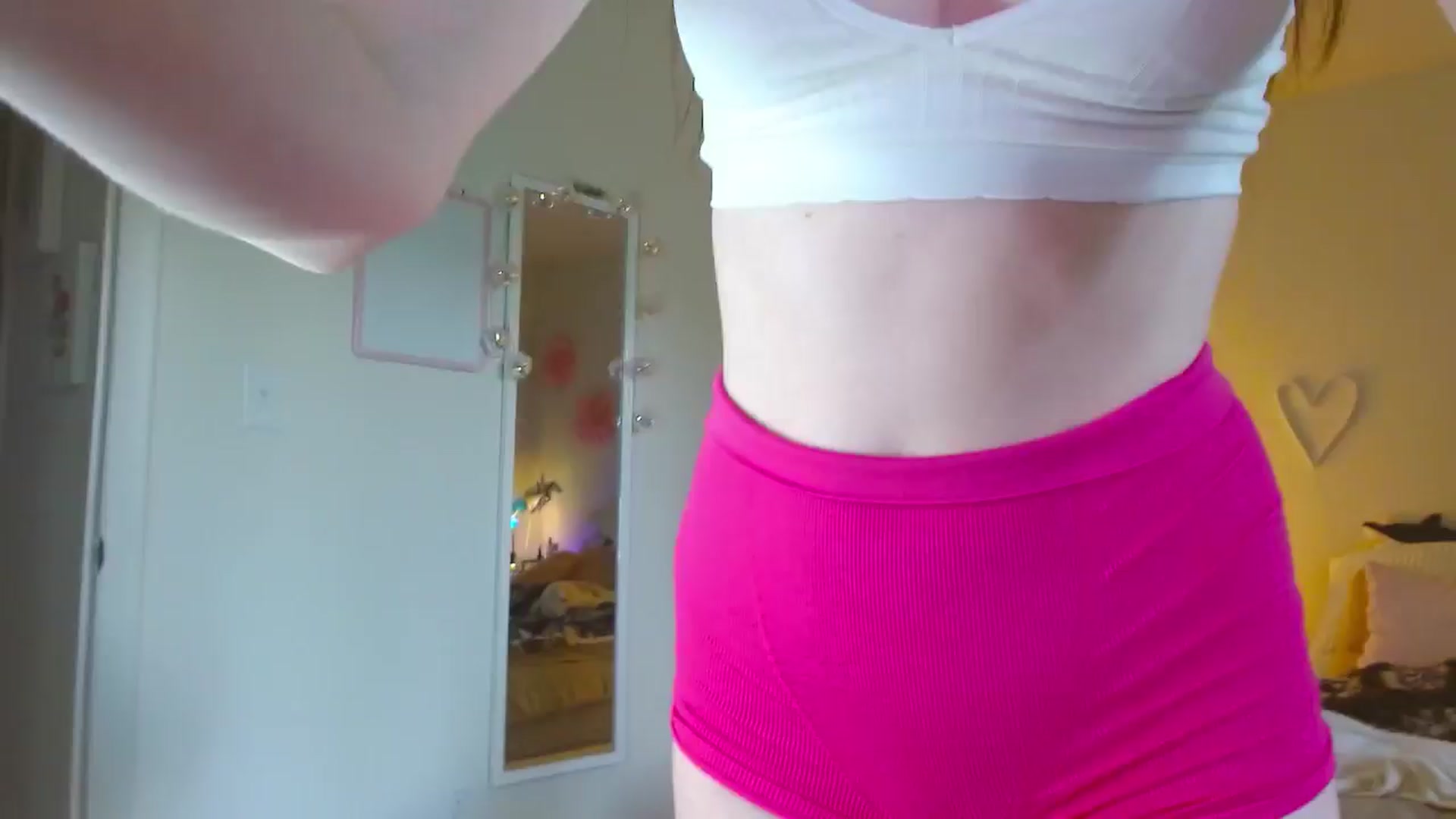 Gallery image thumbnail from MangoMae's myfreecams stream on, 06/05/2024, 22:25 image 1 of 20