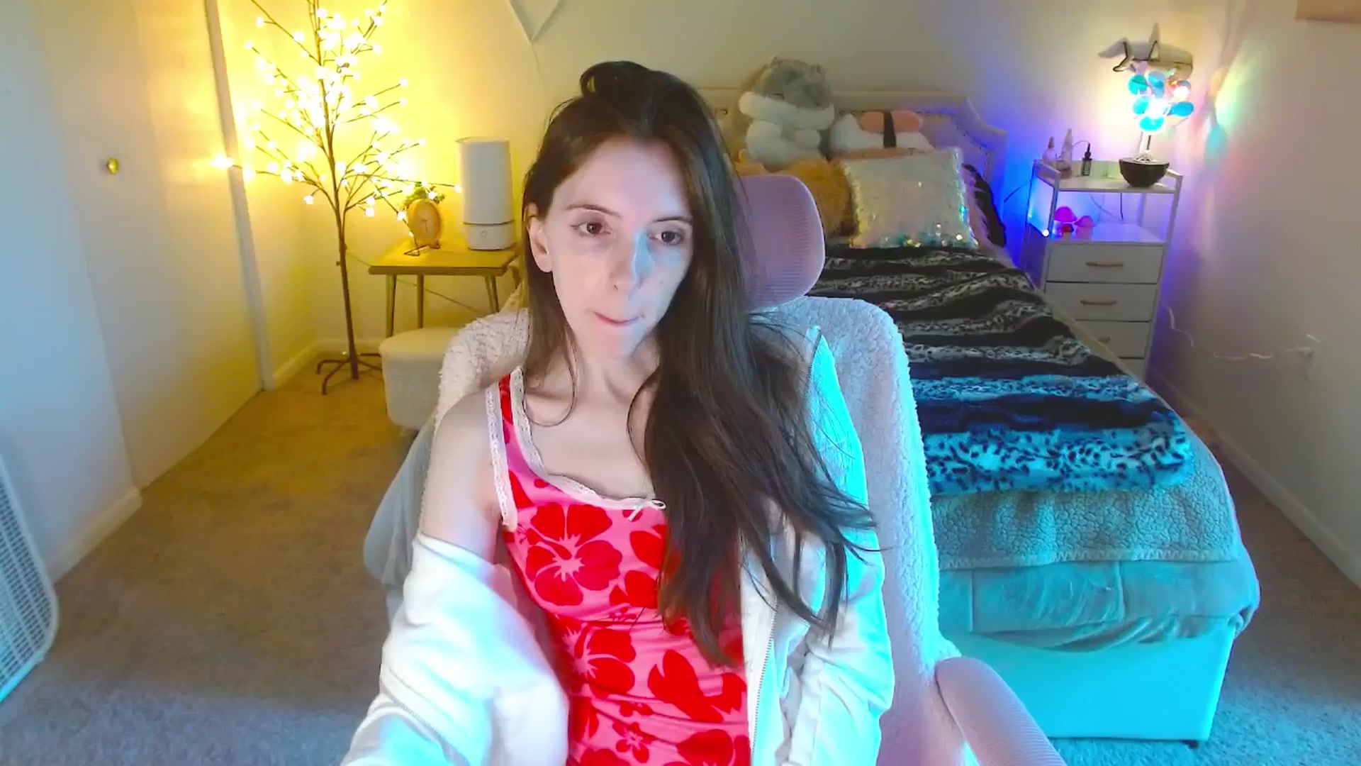 Gallery image thumbnail from MangoMae's myfreecams stream on, 06/09/2024, 14:44 image 12 of 20