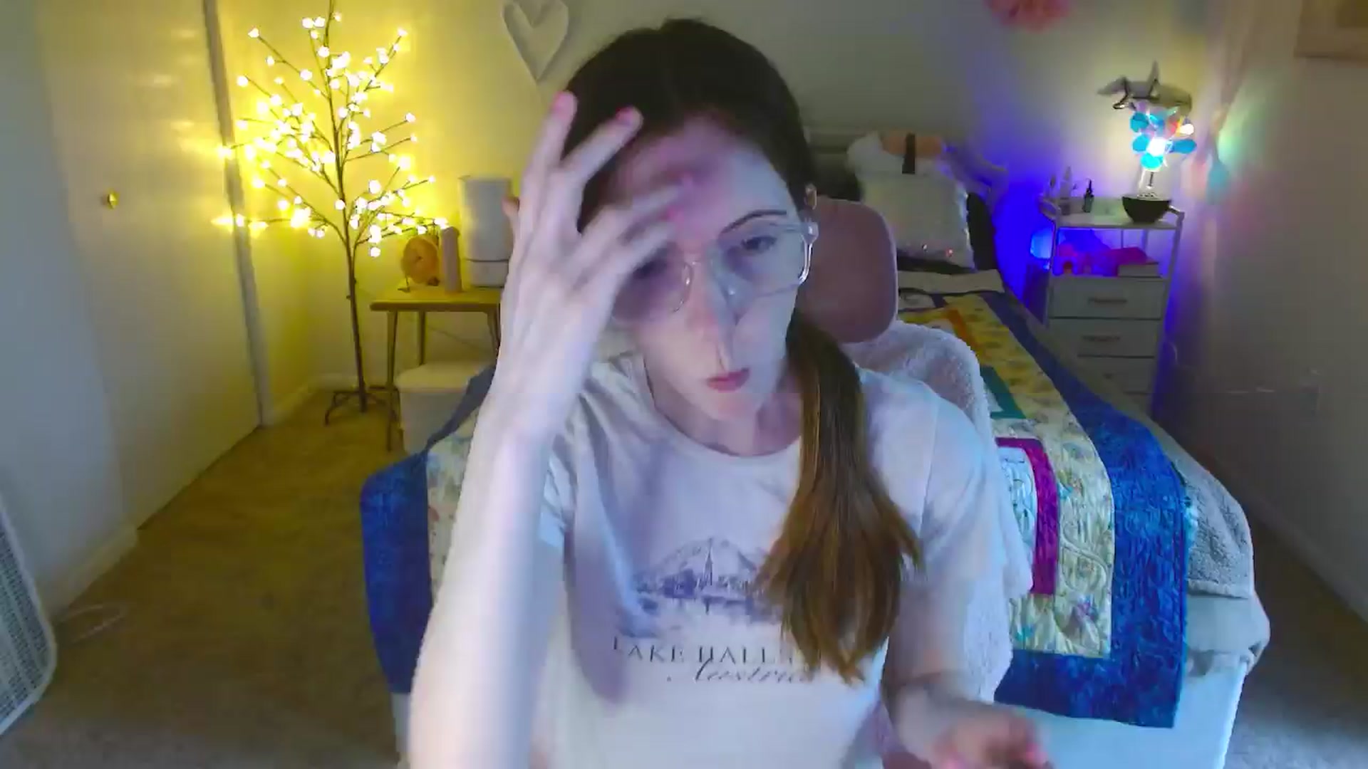 Gallery image thumbnail from MangoMae's myfreecams stream on, 06/29/2024, 16:55 image 7 of 20
