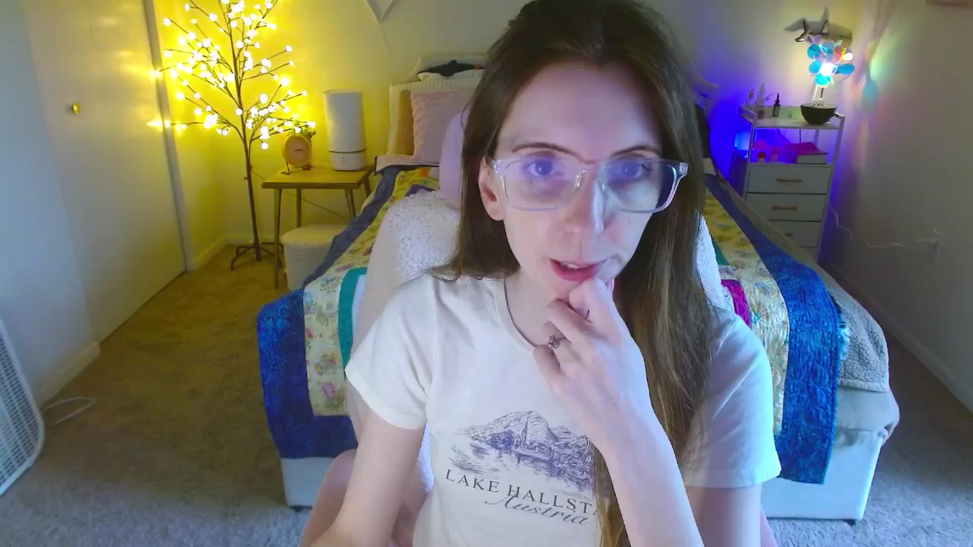 Gallery image thumbnail from MangoMae's myfreecams stream on, 06/29/2024, 19:24 image 20 of 20