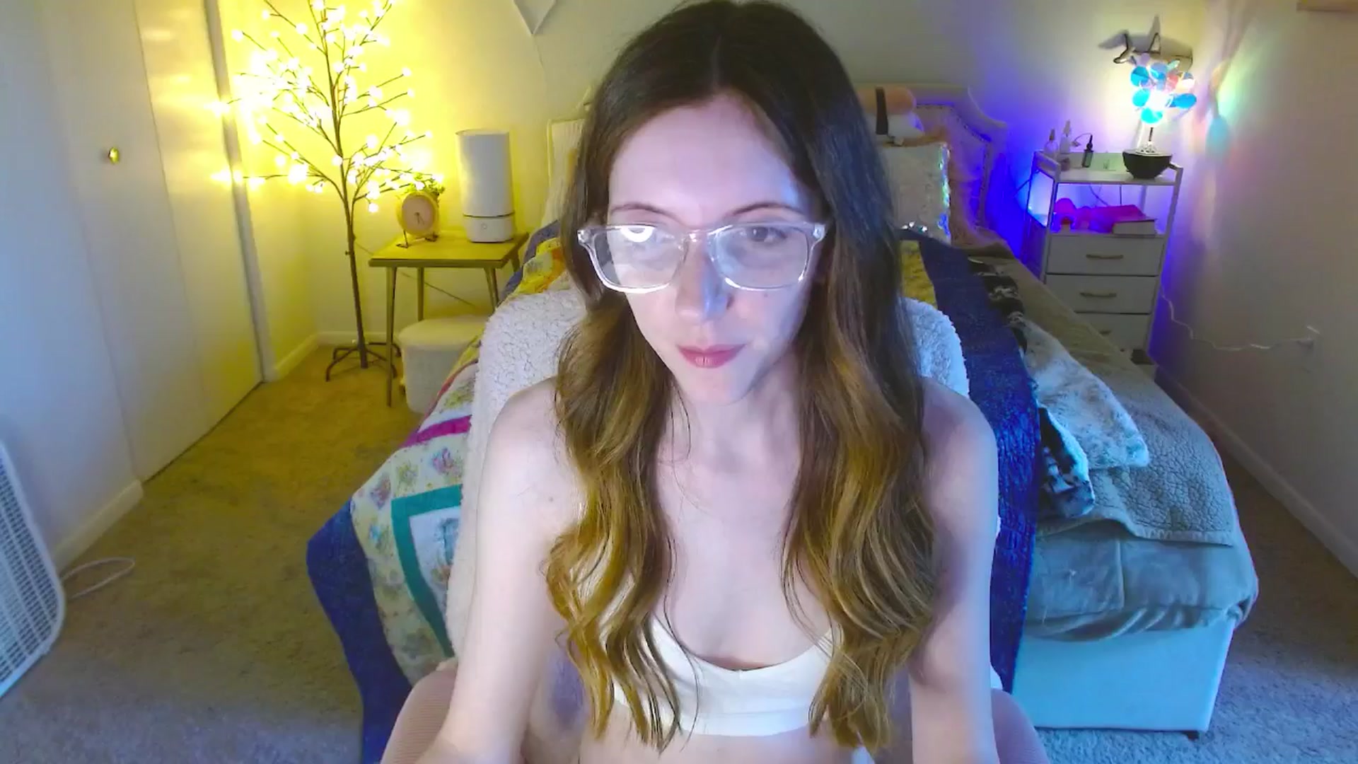 Gallery image thumbnail from MangoMae's myfreecams stream on, 06/30/2024, 23:12 image 5 of 20