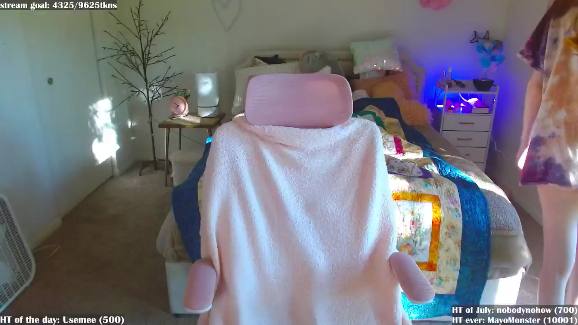 Gallery image thumbnail from MangoMae's myfreecams stream on, 07/04/2024, 12:13 image 1 of 20