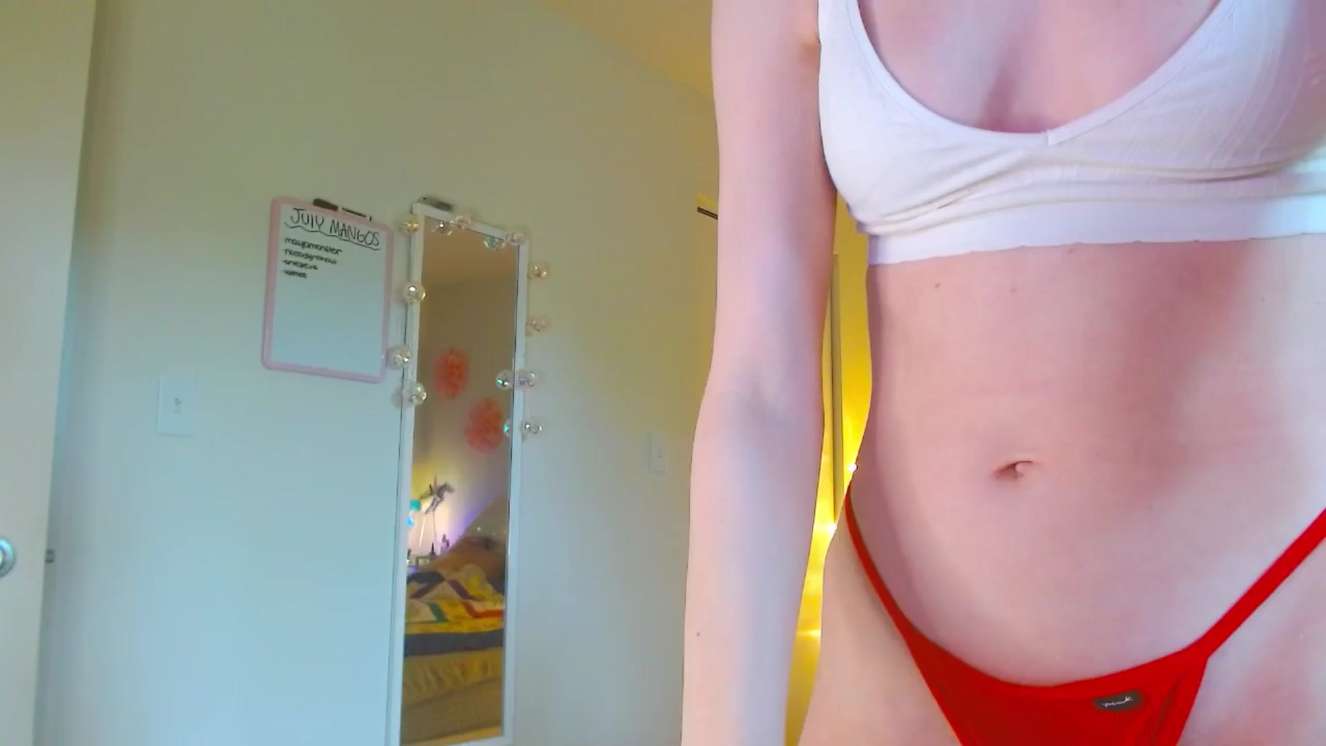 Gallery image thumbnail from MangoMae's myfreecams stream on, 07/04/2024, 17:54 image 1 of 20