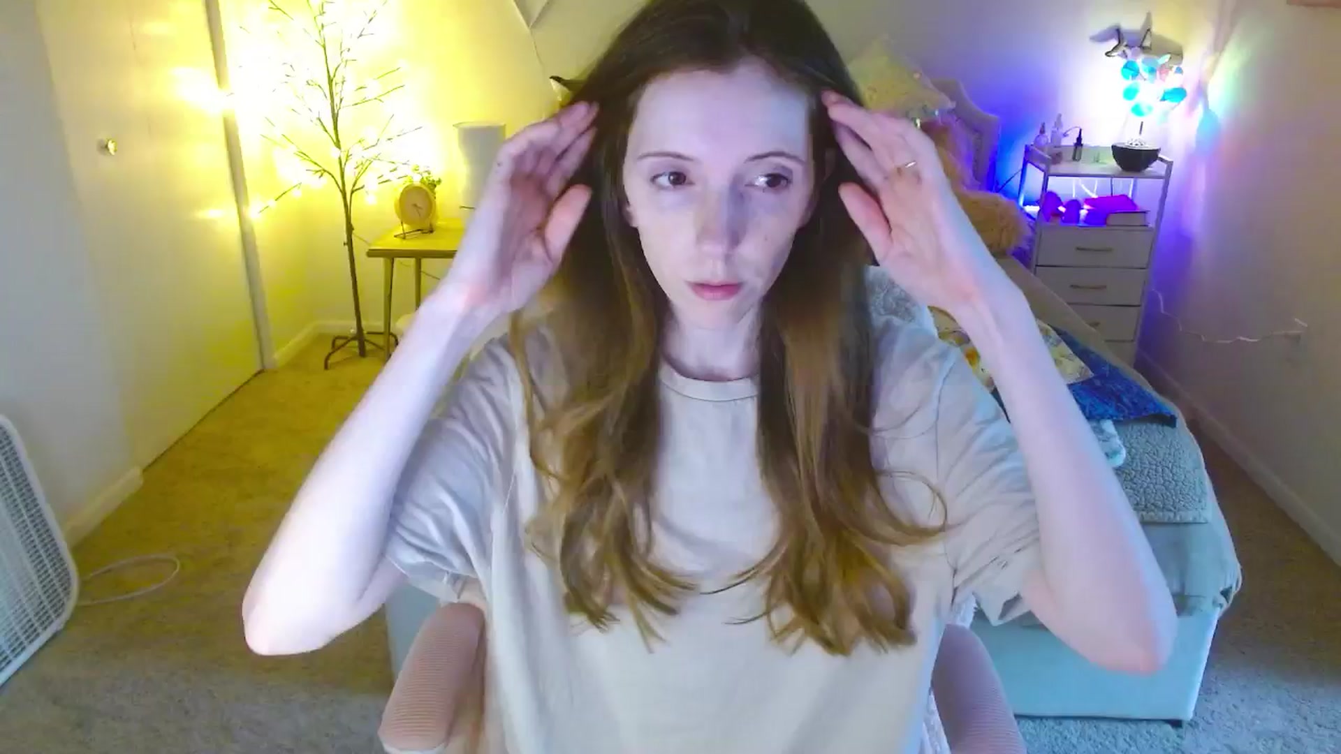 Gallery image thumbnail from MangoMae's myfreecams stream on, 07/08/2024, 20:44 image 3 of 20