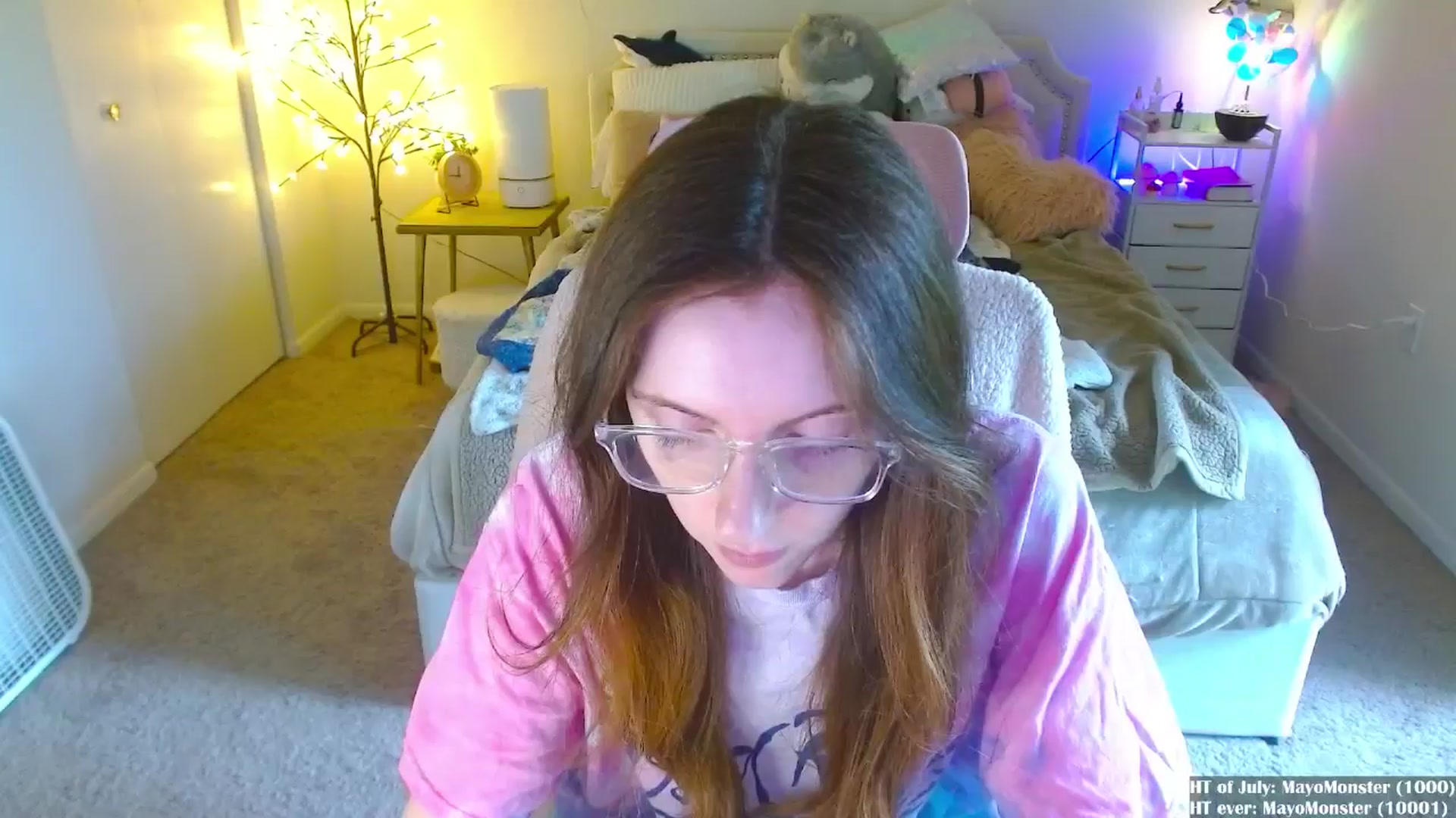 Gallery image thumbnail from MangoMae's myfreecams stream on, 07/15/2024, 16:54 image 12 of 20