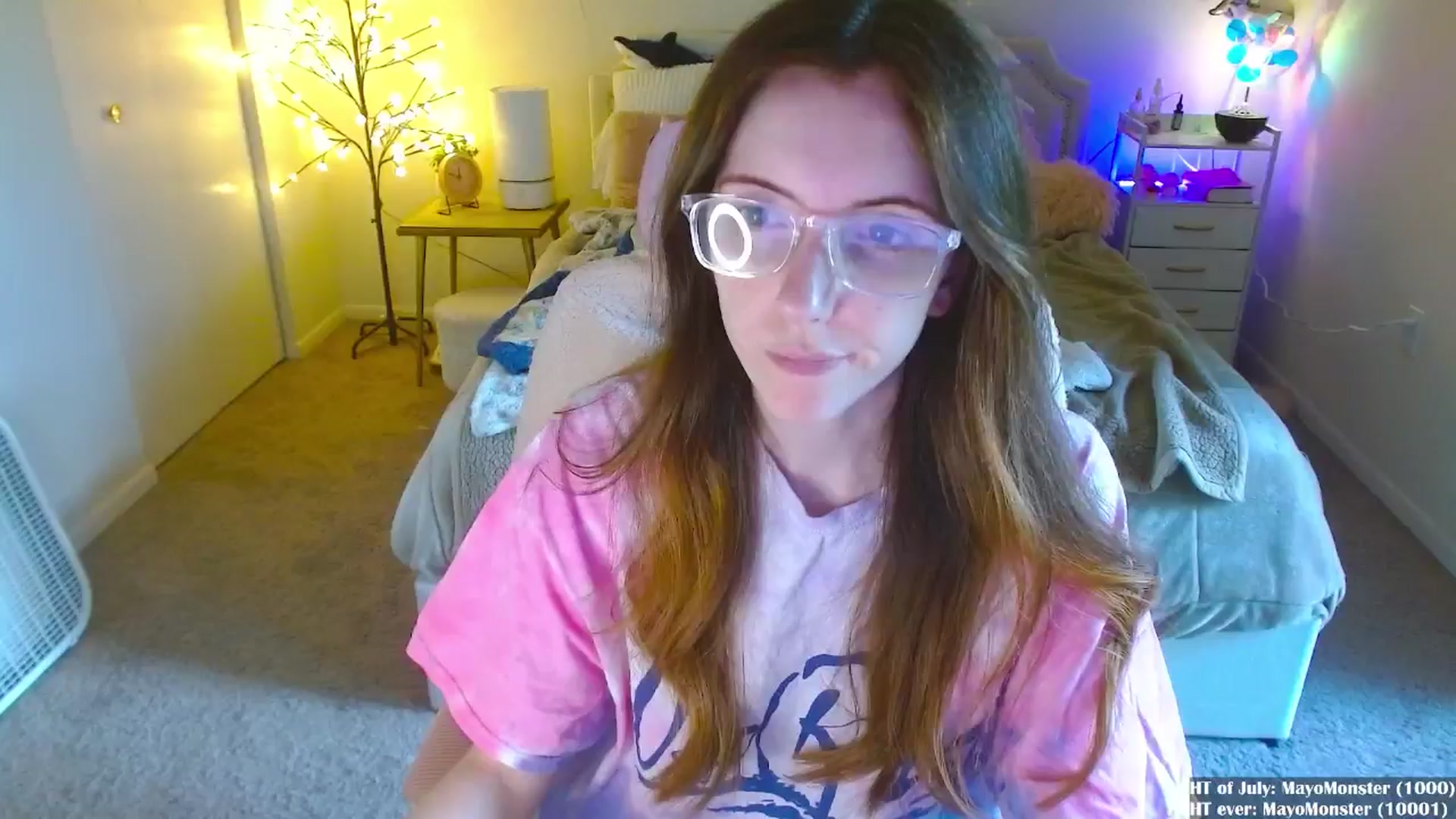 Gallery image thumbnail from MangoMae's myfreecams stream on, 07/15/2024, 16:54 image 16 of 20