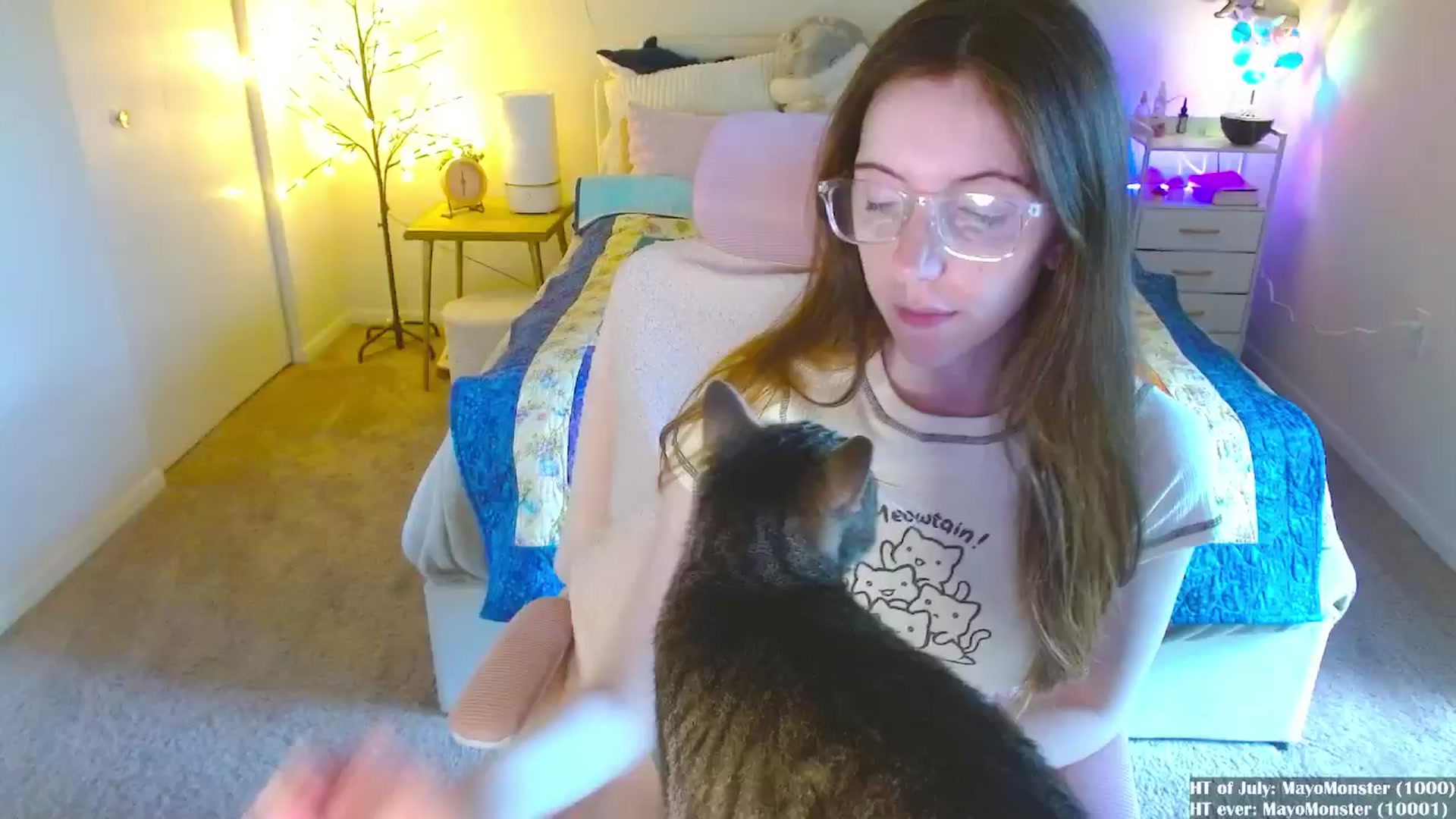 Gallery image thumbnail from MangoMae's myfreecams stream on, 07/17/2024, 16:44 image 6 of 20