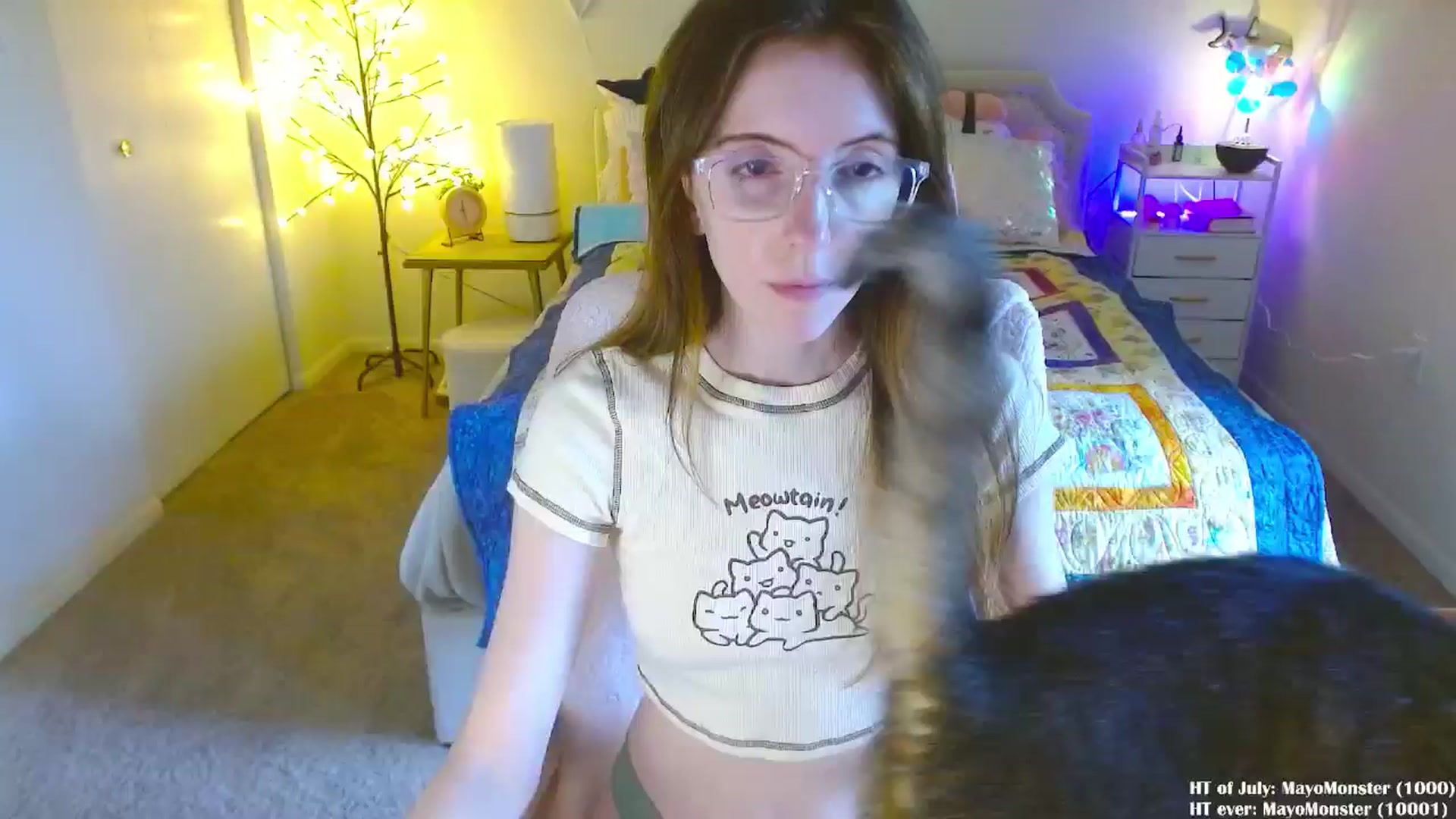Gallery image thumbnail from MangoMae's myfreecams stream on, 07/17/2024, 16:44 image 2 of 20