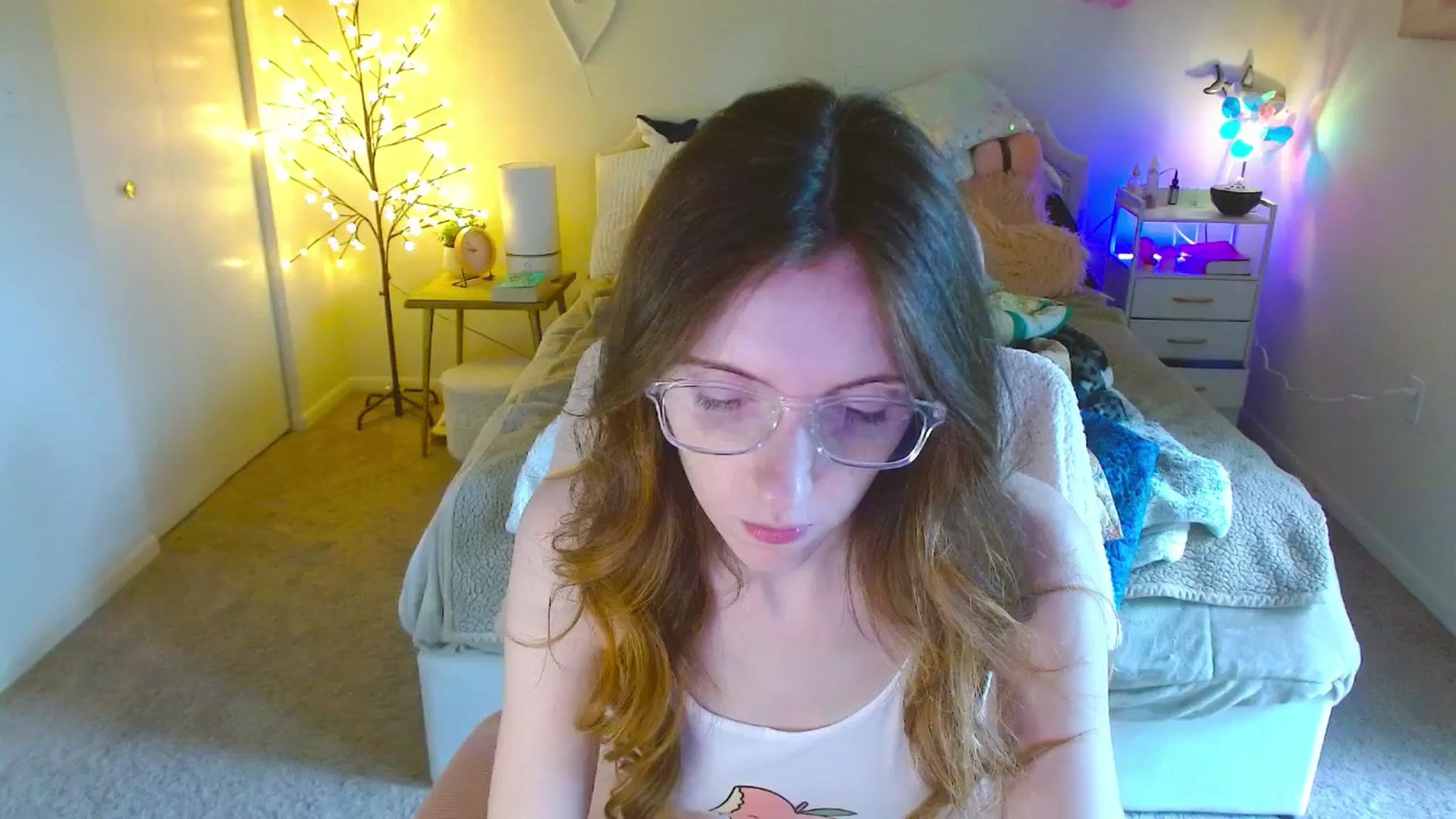 Gallery image thumbnail from MangoMae's myfreecams stream on, 08/01/2024, 13:56 image 19 of 20
