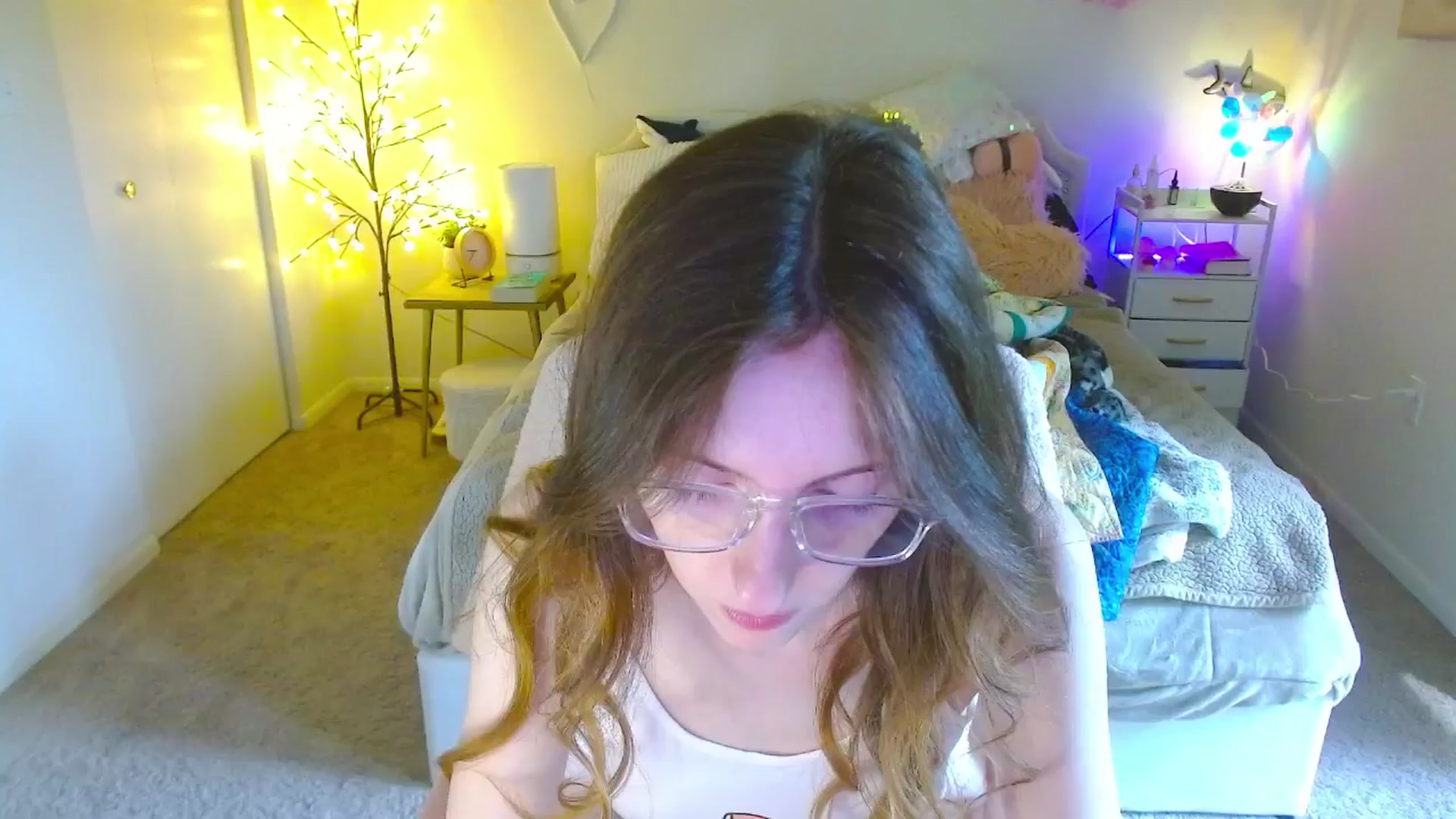 Gallery image thumbnail from MangoMae's myfreecams stream on, 08/01/2024, 13:56 image 3 of 20