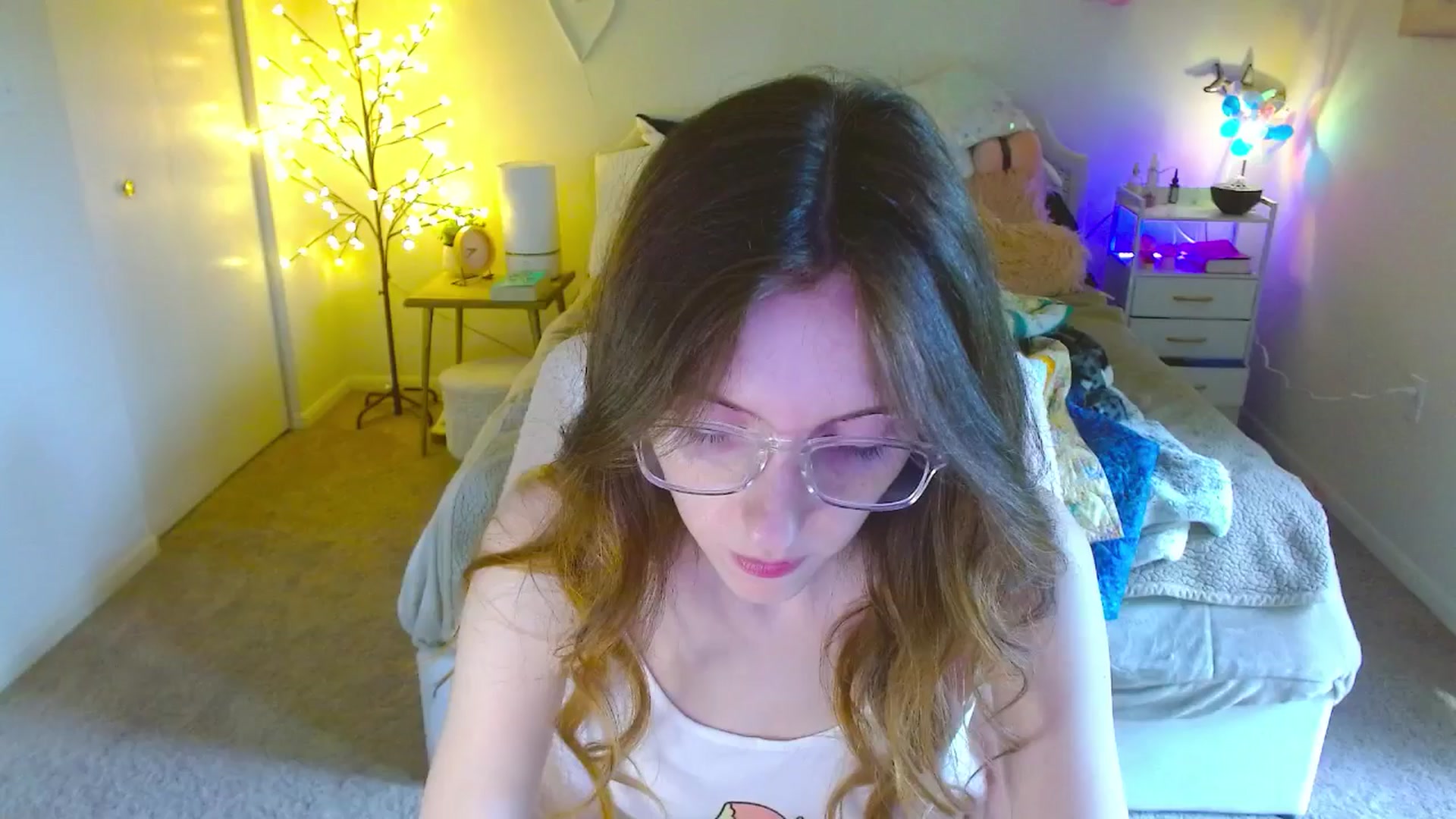 Gallery image thumbnail from MangoMae's myfreecams stream on, 08/01/2024, 13:56 image 5 of 20