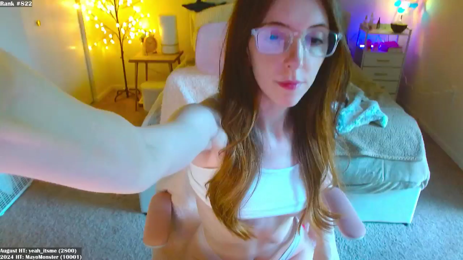 Gallery image thumbnail from MangoMae's myfreecams stream on, 08/04/2024, 14:26 image 3 of 20