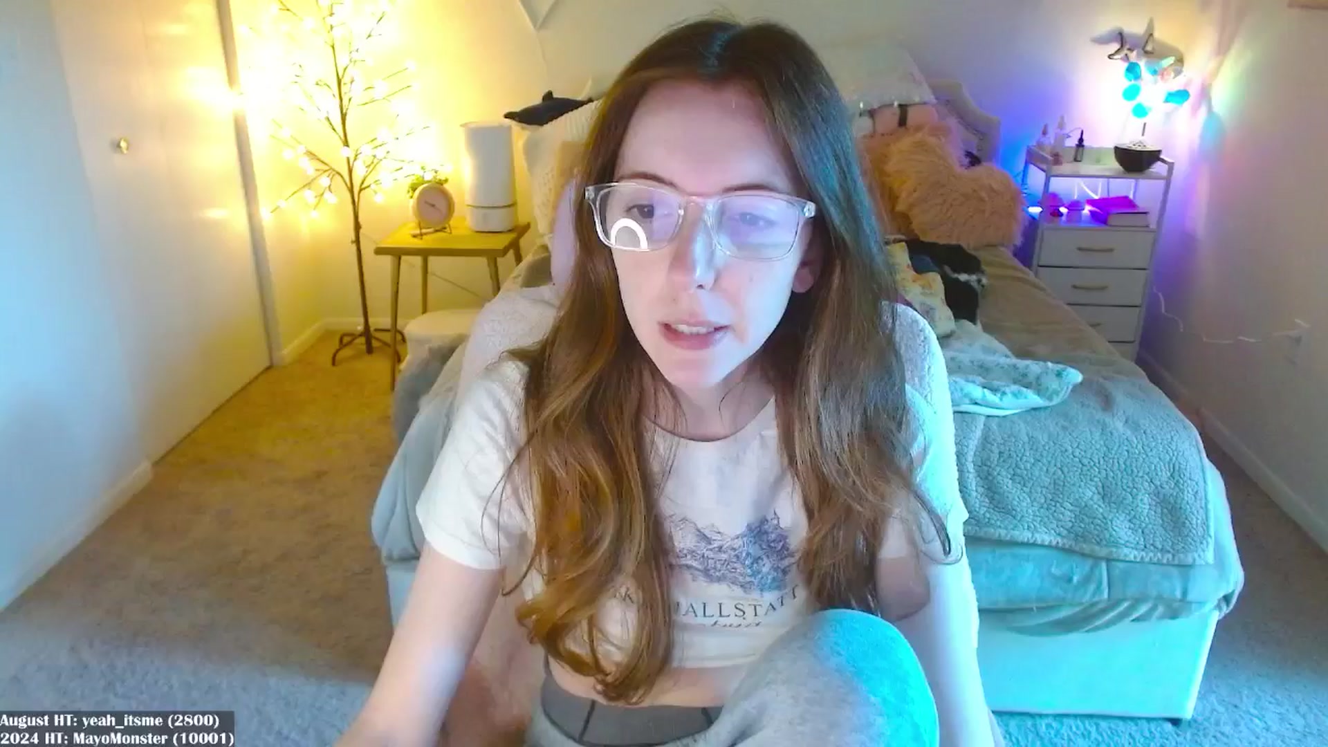 Gallery image thumbnail from MangoMae's myfreecams stream on, 08/10/2024, 15:10 image 2 of 20