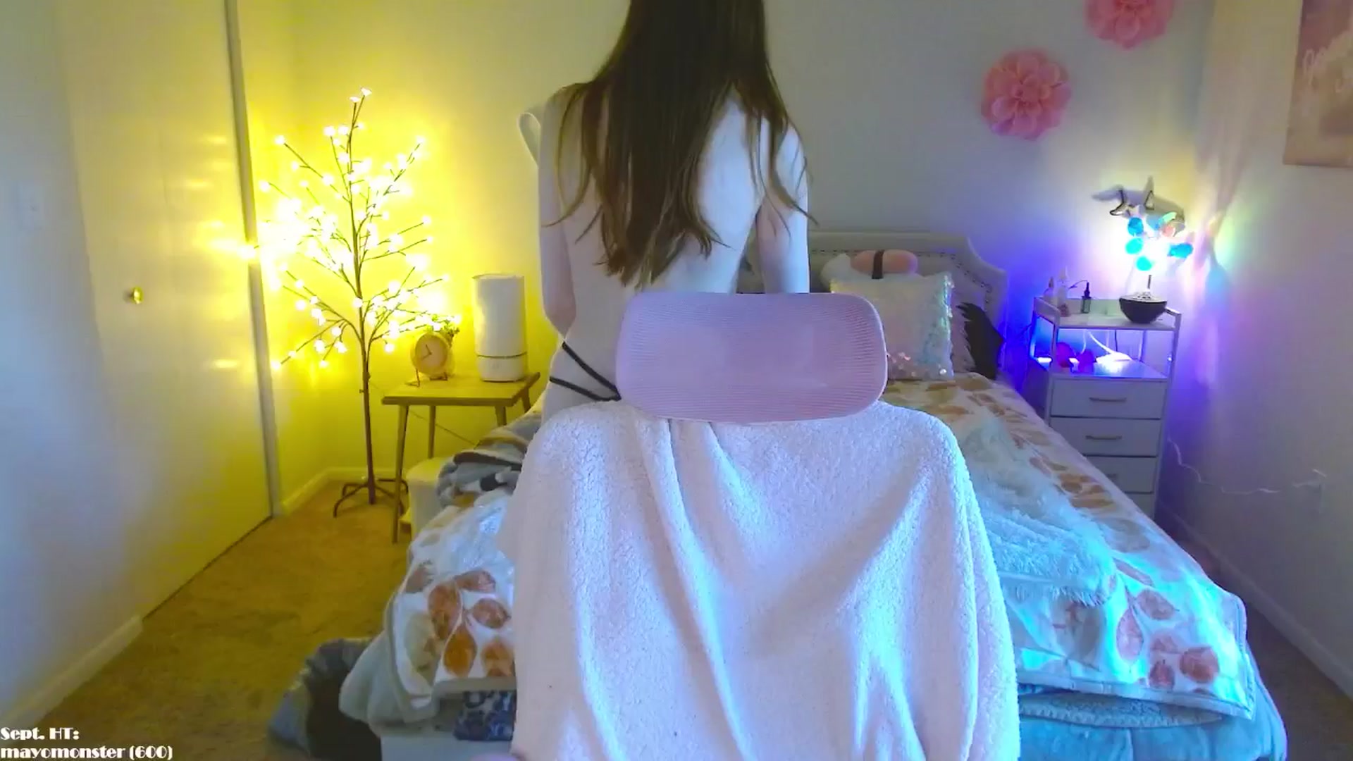 Gallery image thumbnail from MangoMae's myfreecams stream on, 09/02/2024, 18:10 image 7 of 20