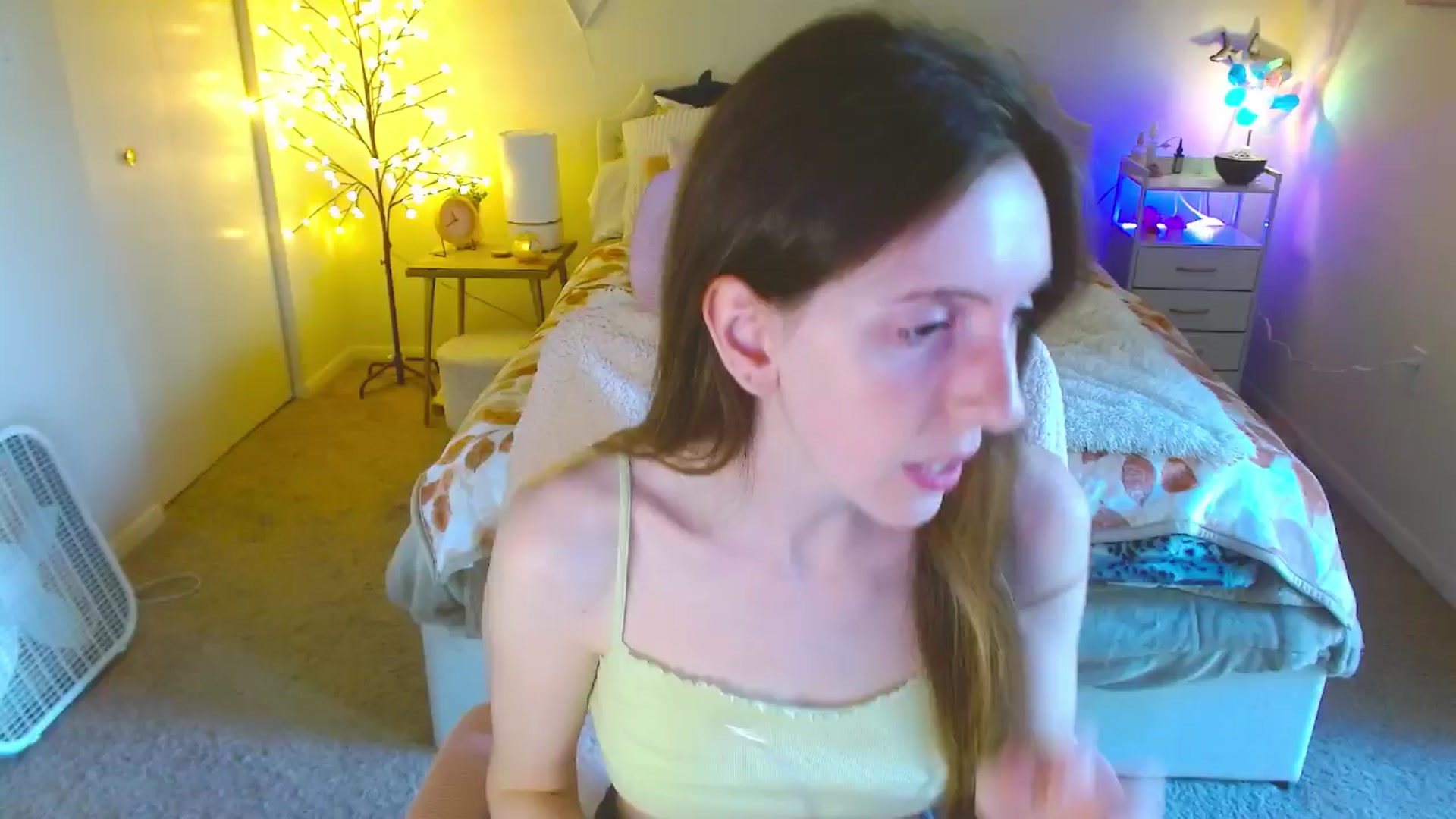 Gallery image thumbnail from MangoMae's myfreecams stream on, 09/06/2024, 21:54 image 5 of 20