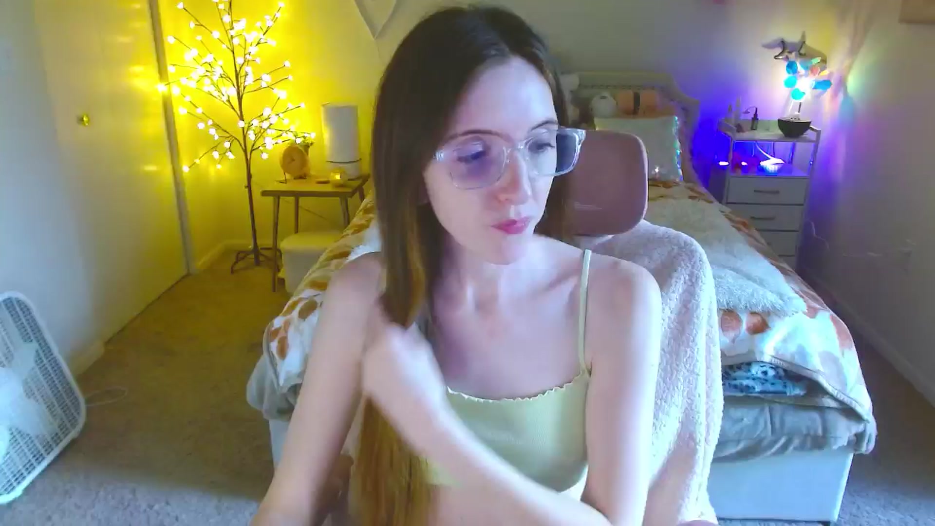 Gallery image thumbnail from MangoMae's myfreecams stream on, 09/06/2024, 21:54 image 1 of 20